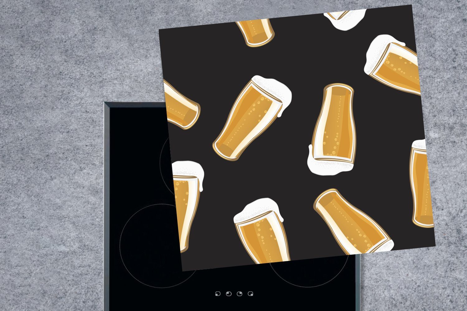 Gläser küche Herdblende-/Abdeckplatte Schwarz, Bier MuchoWow Arbeitsplatte (1 Ceranfeldabdeckung, tlg), - 78x78 cm, Vinyl, für -