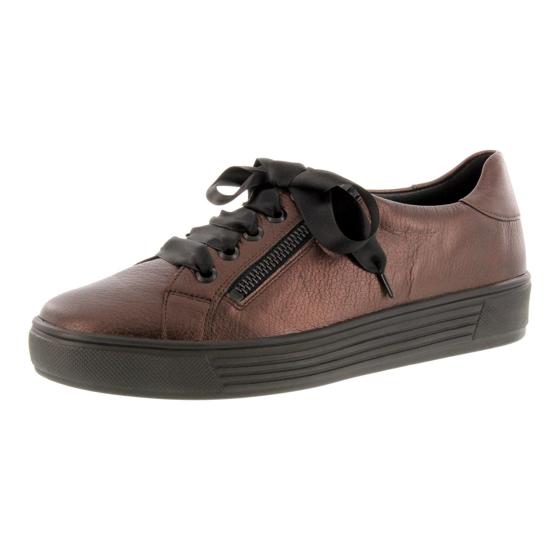 Schnürschuh