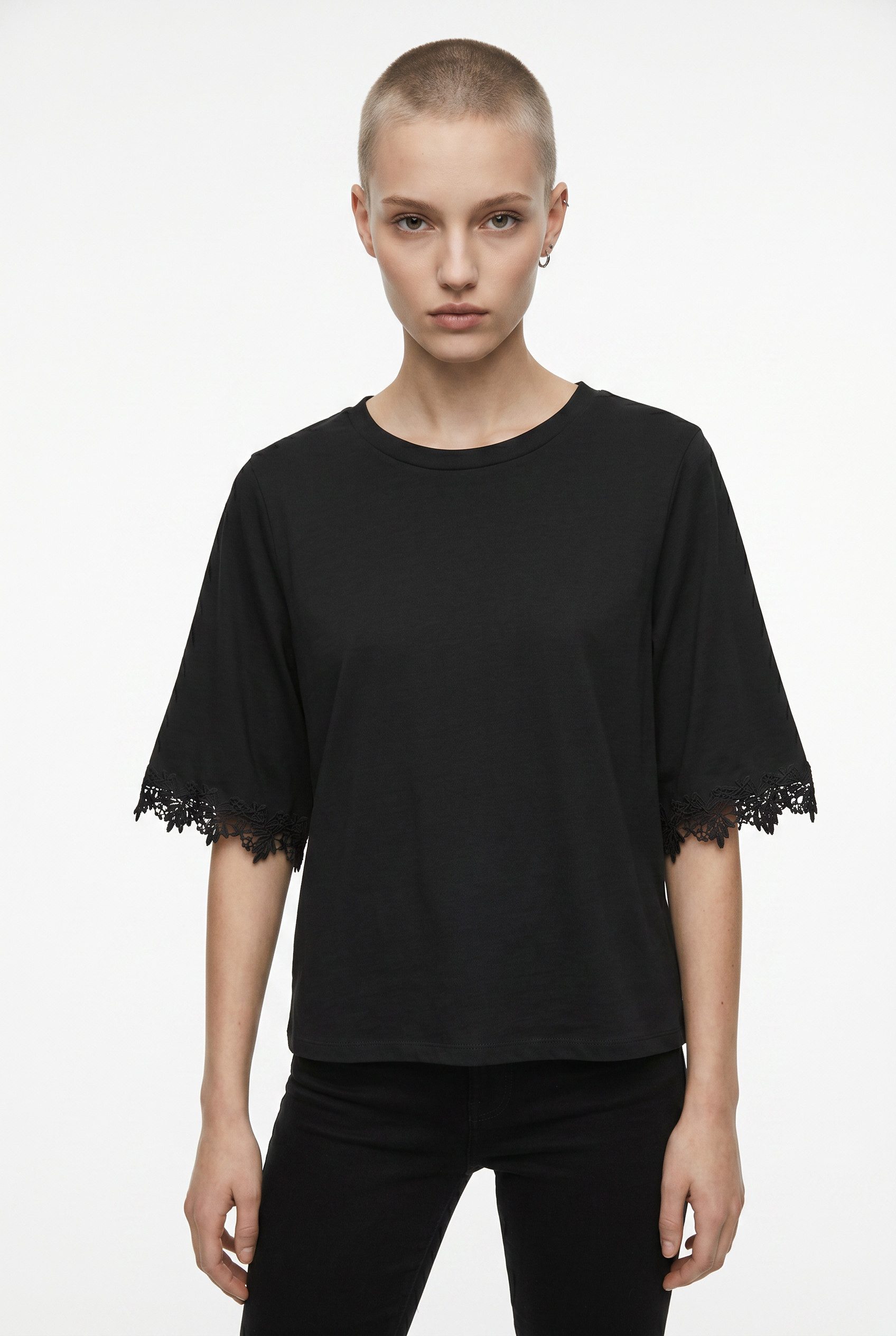 Vero Moda Rundhalsshirt VMLYLA SS O-NECK TOP JRS Baumwolle, regular fit