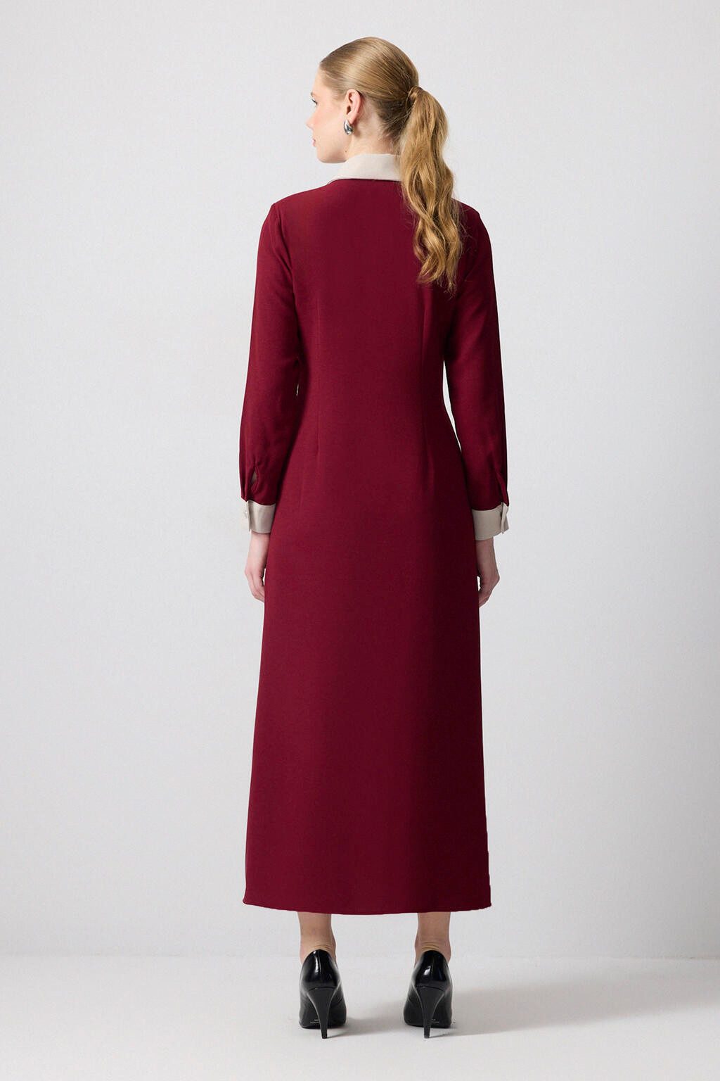 touche prive maxi dress CREPE DRESS WITH BUTTON DETAILS