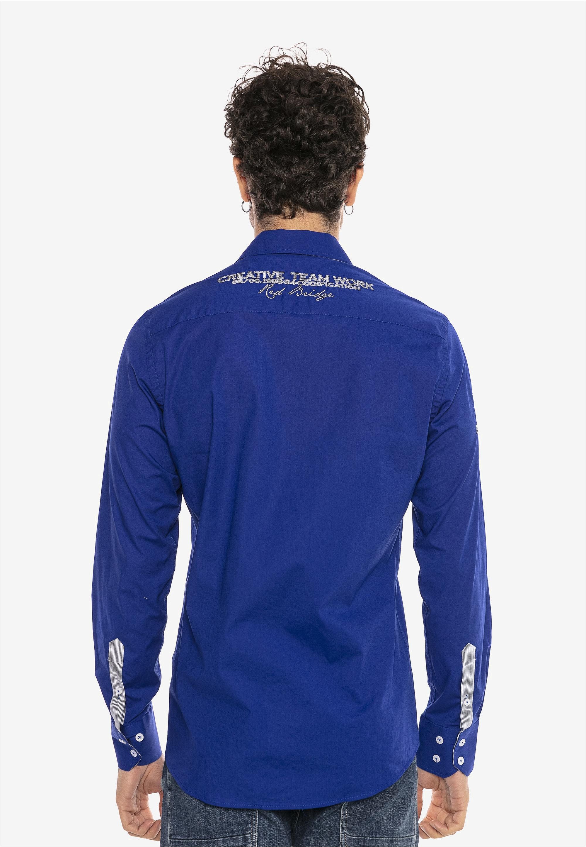RedBridge Langarmhemd Jersey City im Slim Fit-Schnitt mit Stickerei