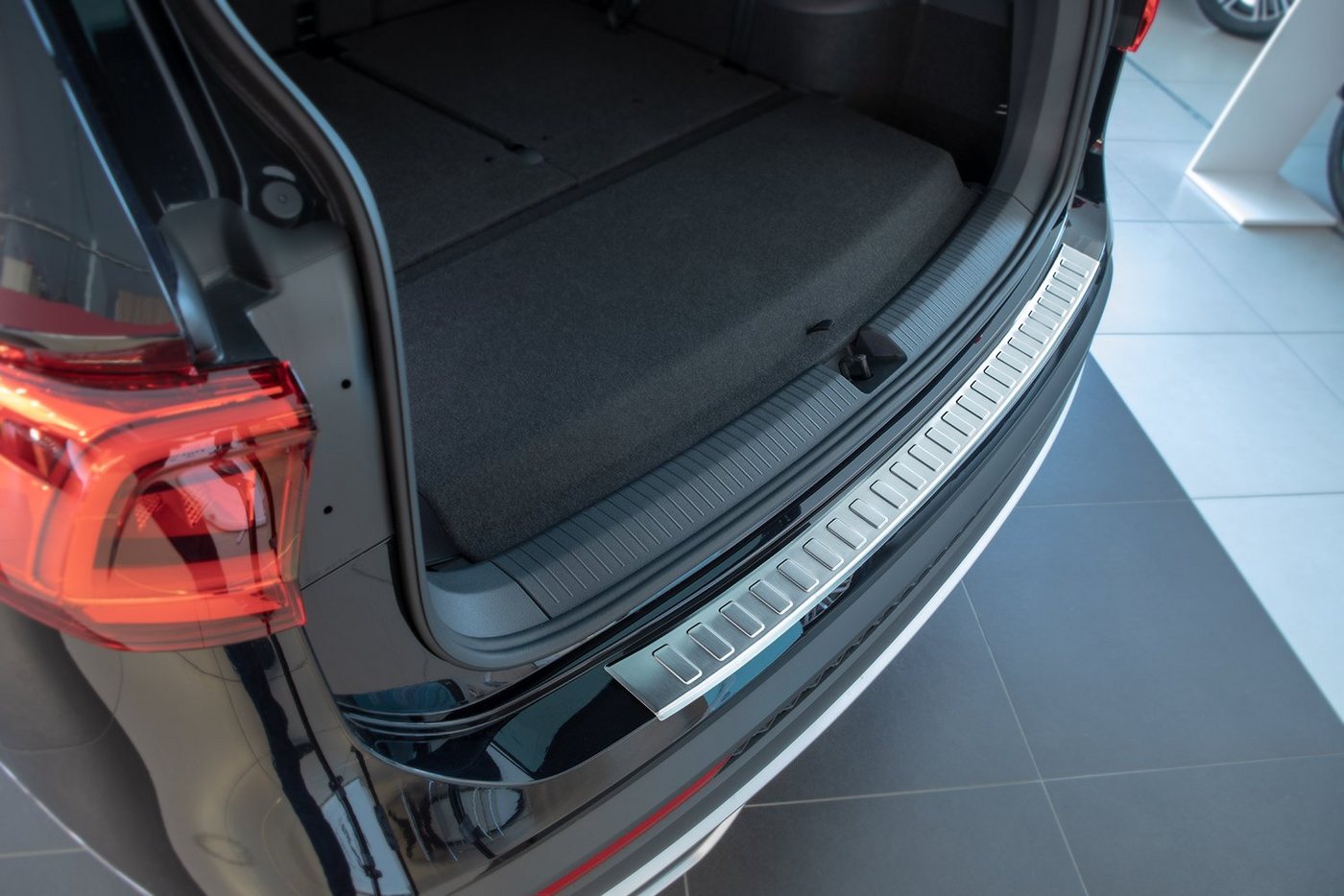 Thumbnail - tuning-art Ladekantenschutz L370 Edelstahl passgenau für Seat Tarraco 2018-2024