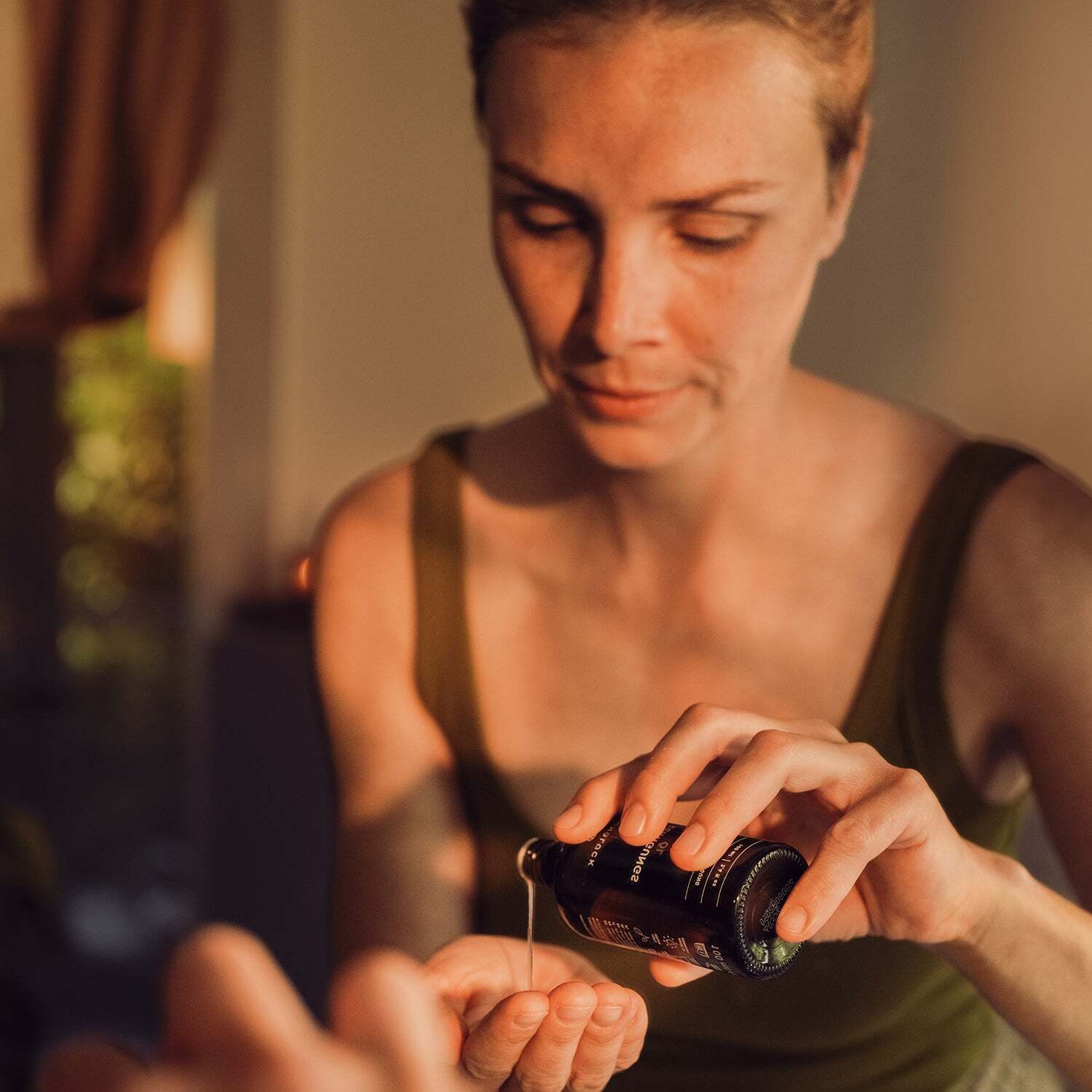 JUNGLÜCK Gesichtsreinigungsgel Reinigungsöl - Make-Up Entferner mit Bio Arganöl, 1-tlg., Milde Reinigung besonders für ausgeglichene und Mischhaut