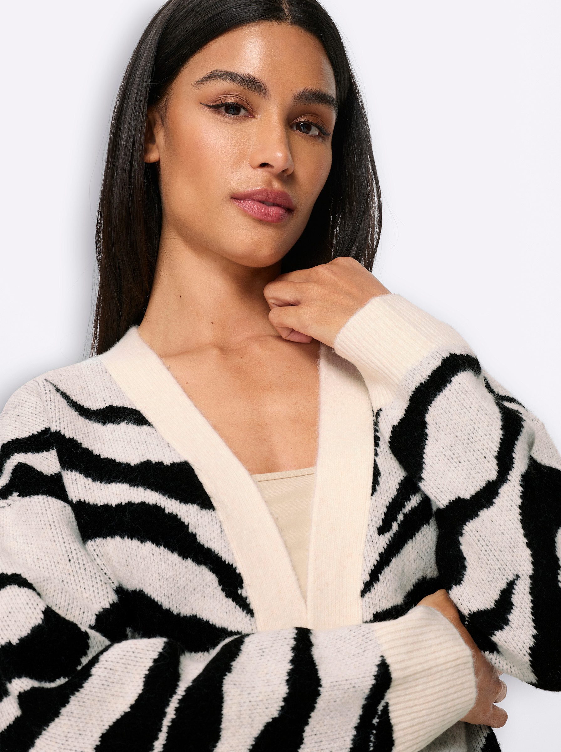 heine Strickjacke Strickmantel Langarm Jacquard – Bild 5 von 5
