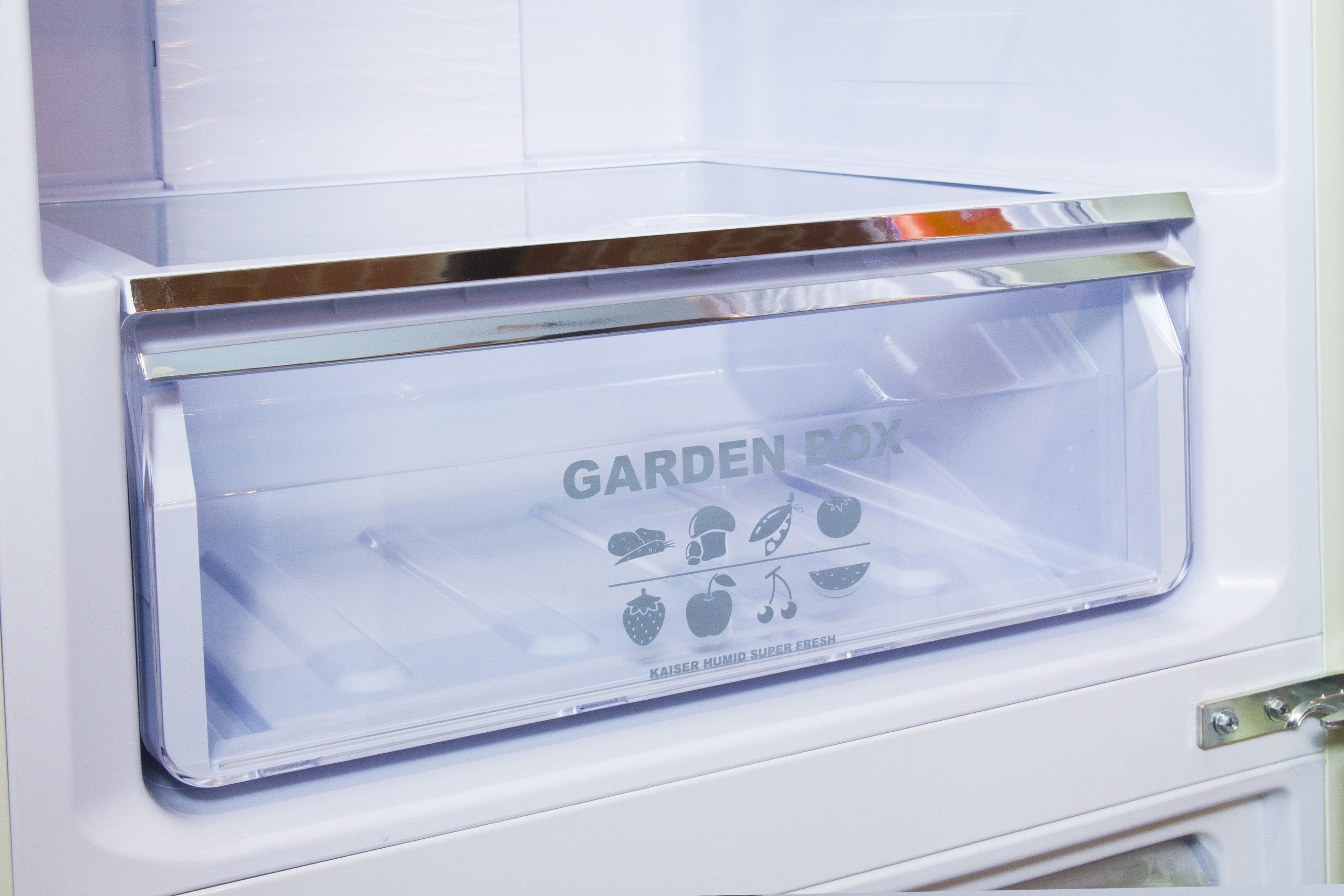 Kaiser Küchengeräte Kühl-/Gefrierkombination Kühlschrank 60 cm breit,330 L, NoFrost, 199 cm, Touchsteuerung KK 60825 ElfEm, 60 cm breit