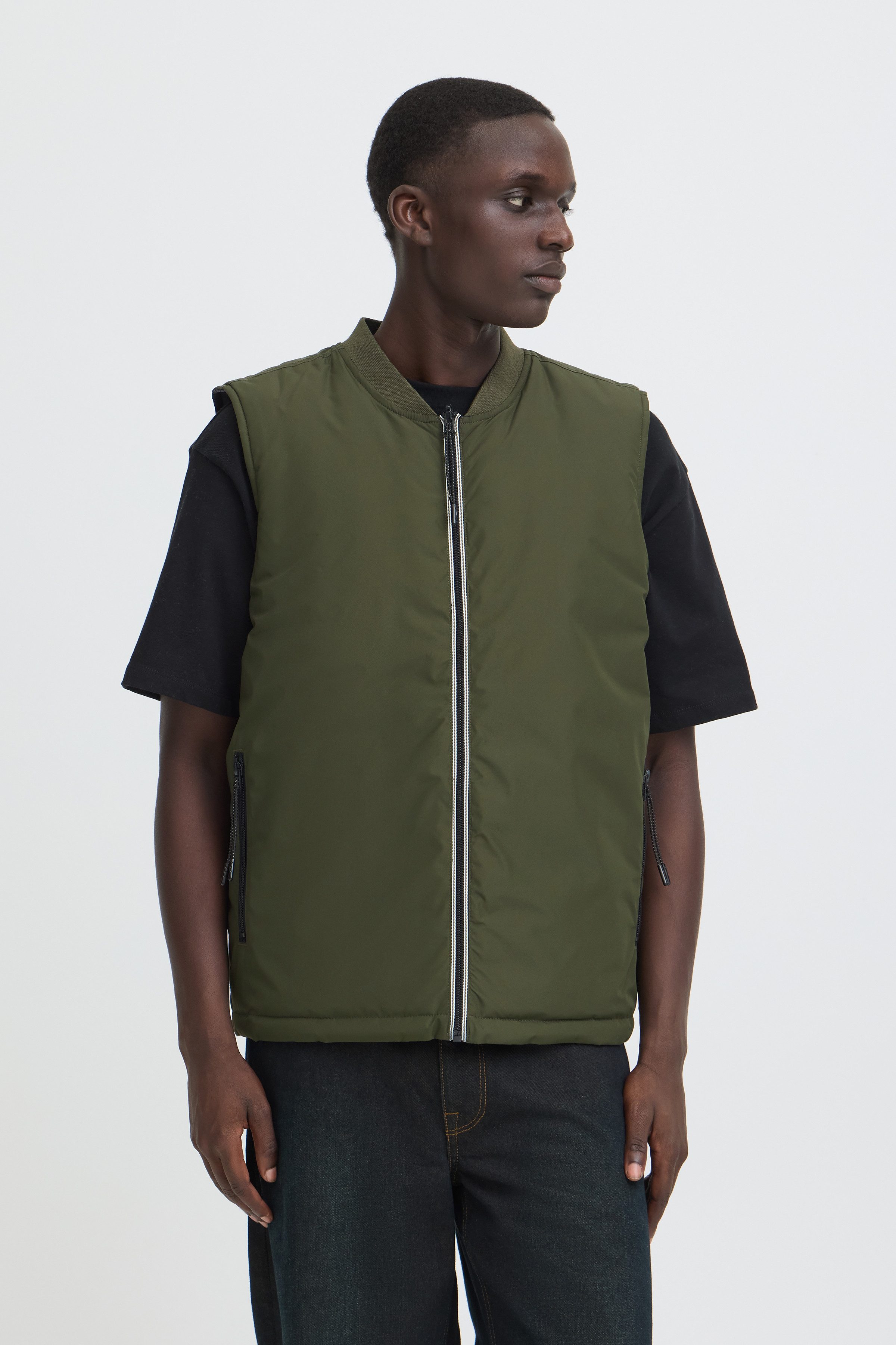 Blend Steppweste BHELWAT REVERSIBLE VEST. Kunstfaser, regular fit