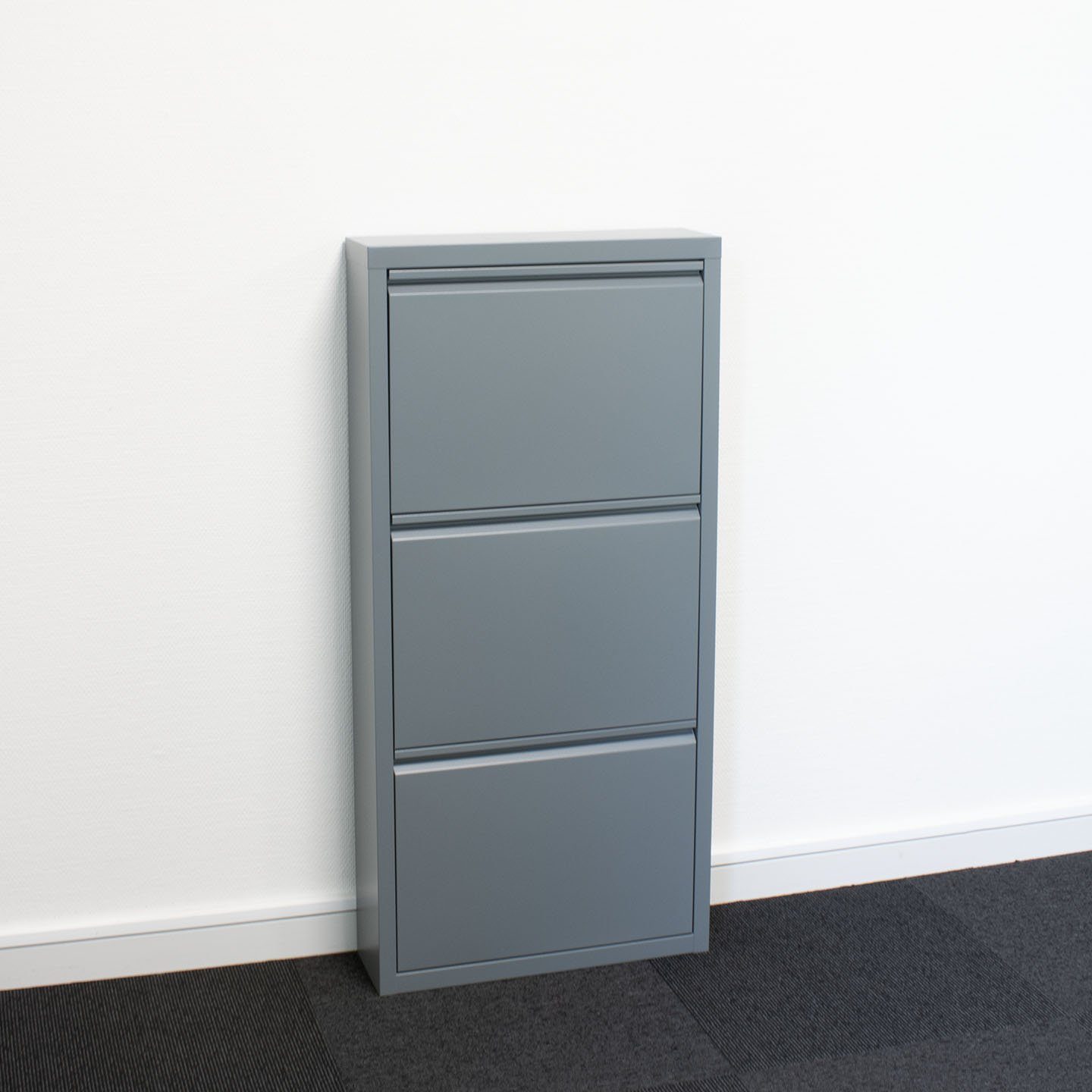Klappen/Türen gr ebuy24 mit Schuhschrank Grau Pisa Metall 9 in Schuhschrank