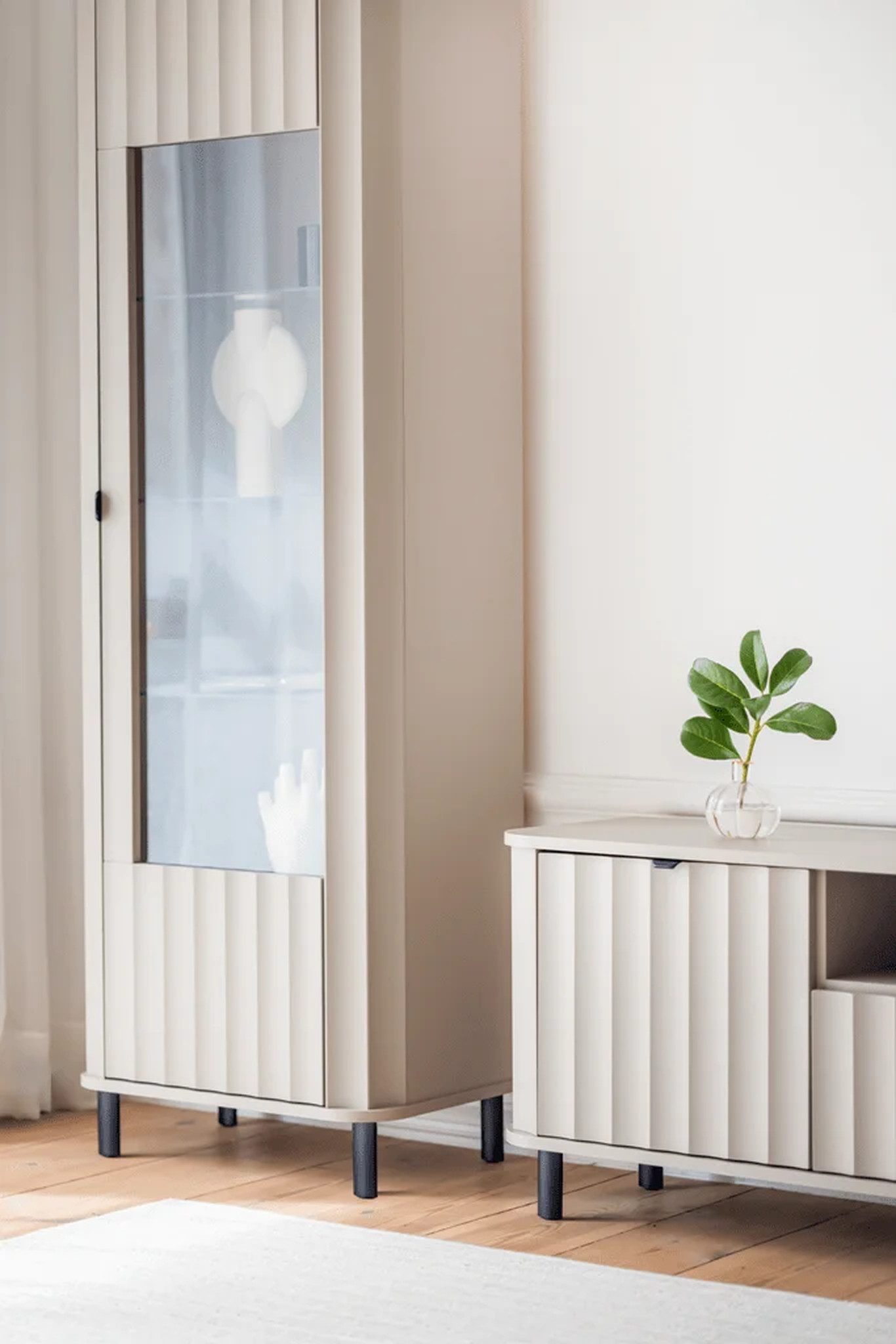 Beautysofa Vitrine NEVADA Vitrine NO-4, Glasvitrine 1 Tür, Alpine White & Clay Gray