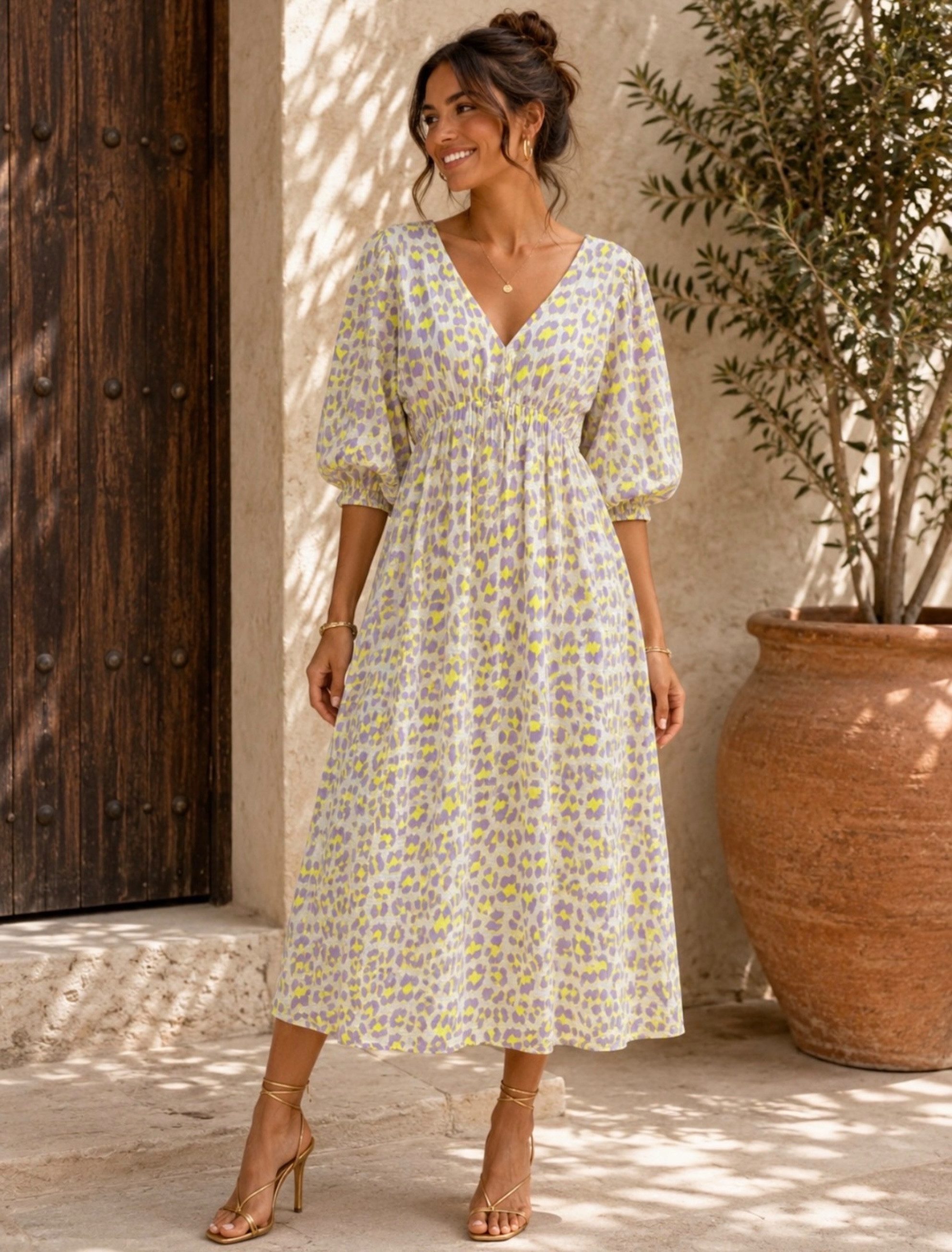 Worldclassca Sommerkleid Worldclassca Musselin Sommerkleid Leopard Animal Muster Lang Strand Neue Kollektion - Stilvolle und gemütliche Sommer Mode für Damen