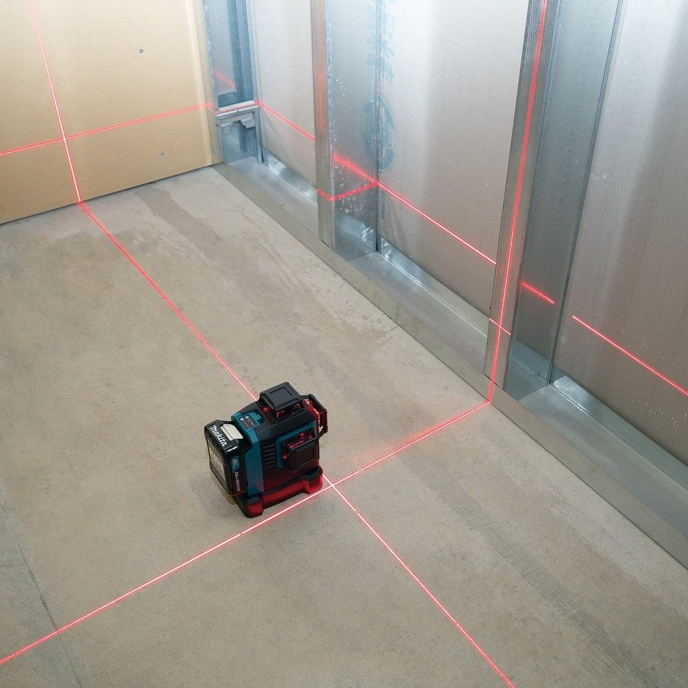 Makita Punkt- und Linienlaser, Akku-Multilinienlaser 12V, SK700D, 10 m, Ohne Akku in Transporttasche