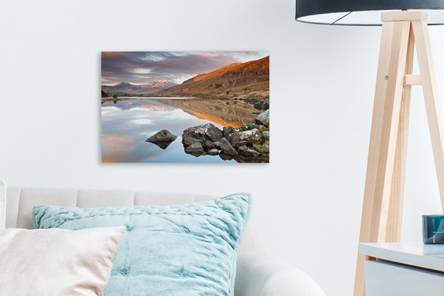 OneMillionCanvasses® Leinwandbild Farbenfrohe Berge bei Snowdonia, in Wanddeko, Wandbild 30x20 Leinwandbilder, Sonnenschein cm Aufhängefertig, (1 St)