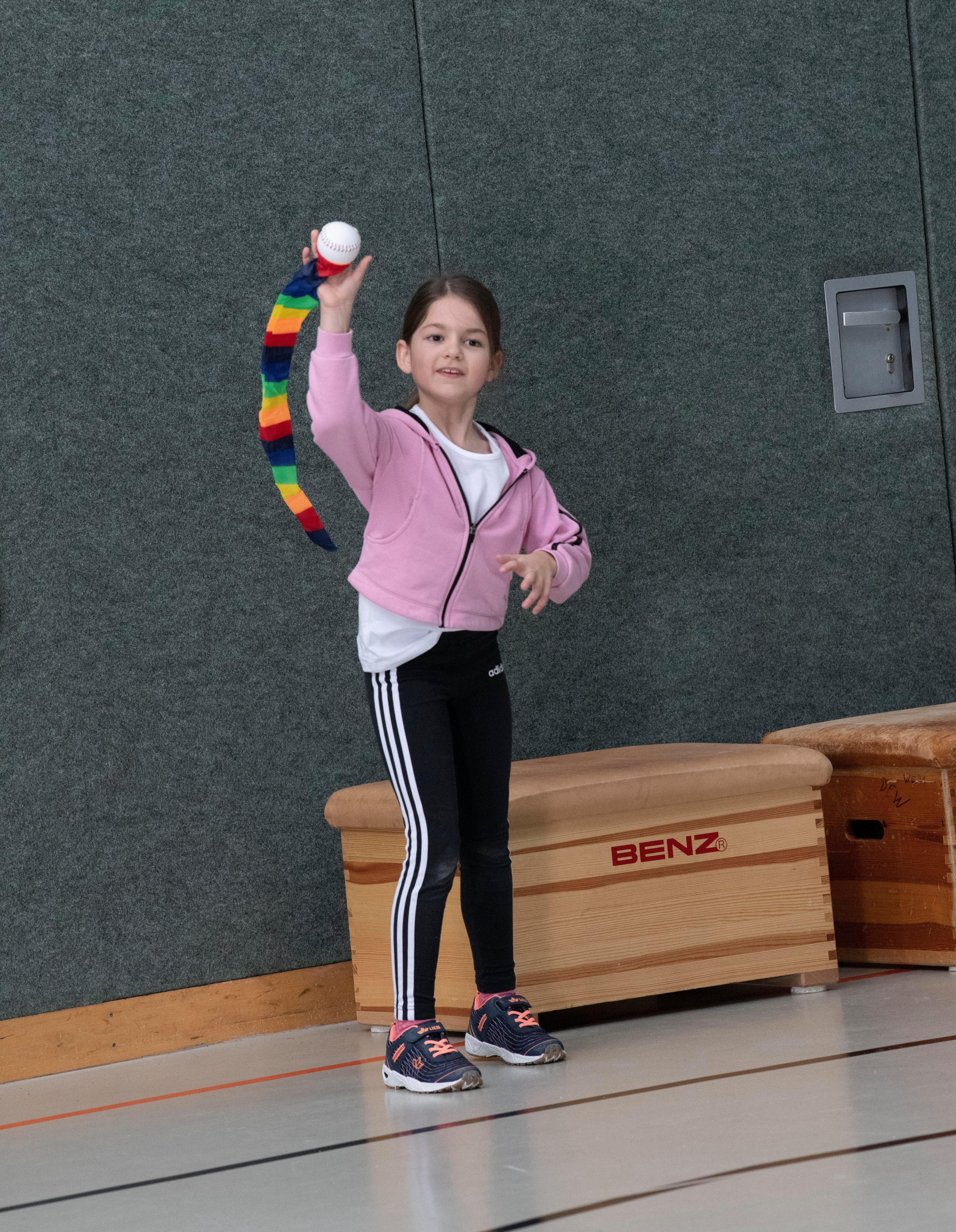 Sport - Werfen Geschicklichkeitsspiel Spielball Fangen Schweif-Ball und Betzold für Kinder