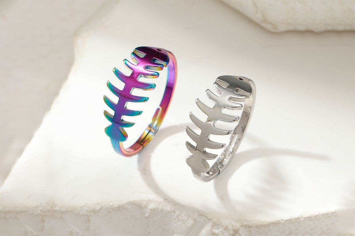 Eyecatcher Fingerring Fischkräten Ring Fishbone One Size verschiedene Farben, Statement Ring, Fischkräten, Größenverstallbar Bunt