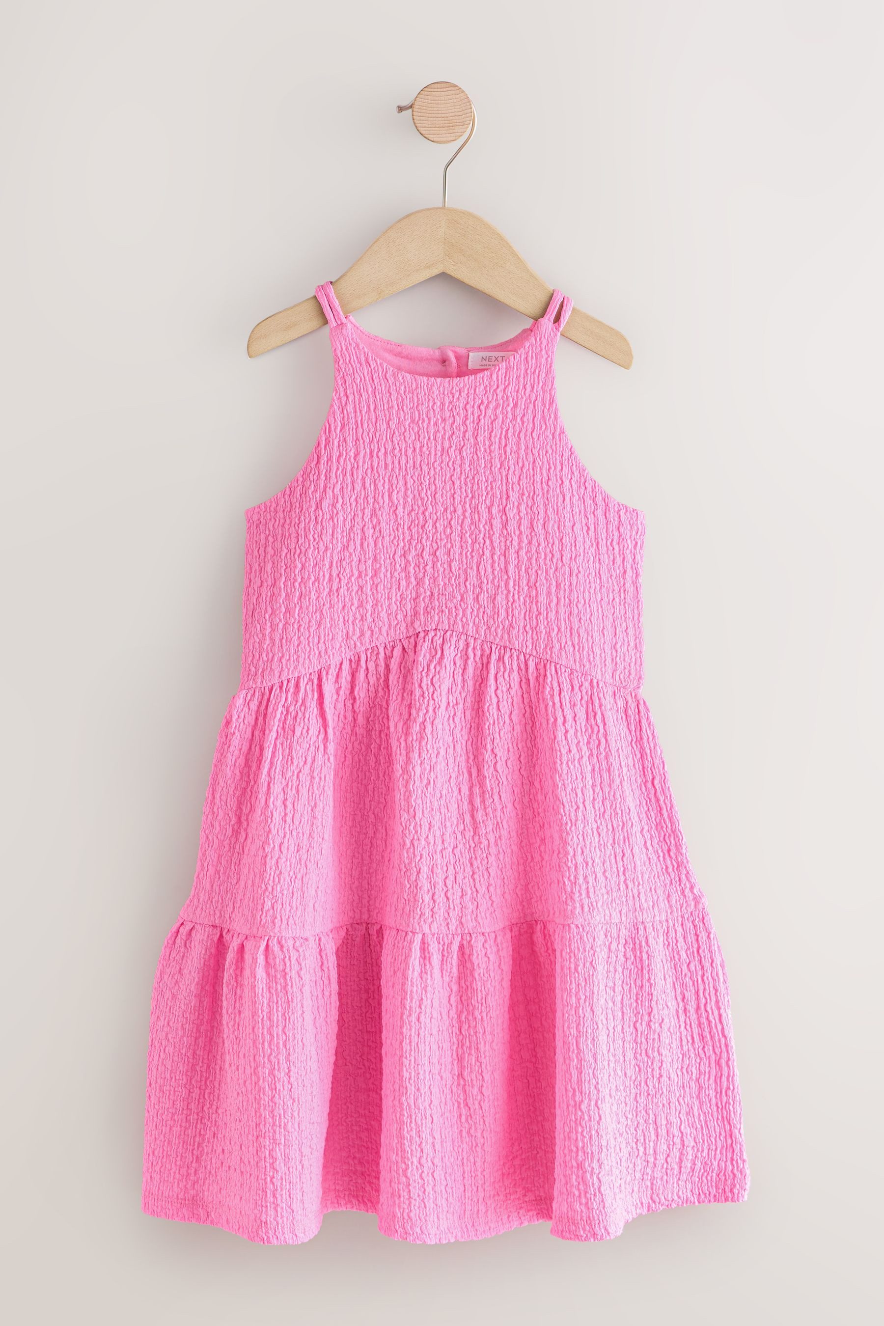 Next Trägerkleid Sommerkleid mit Trägern und Knitteroptik (1-tlg) – Bild 5 von 5