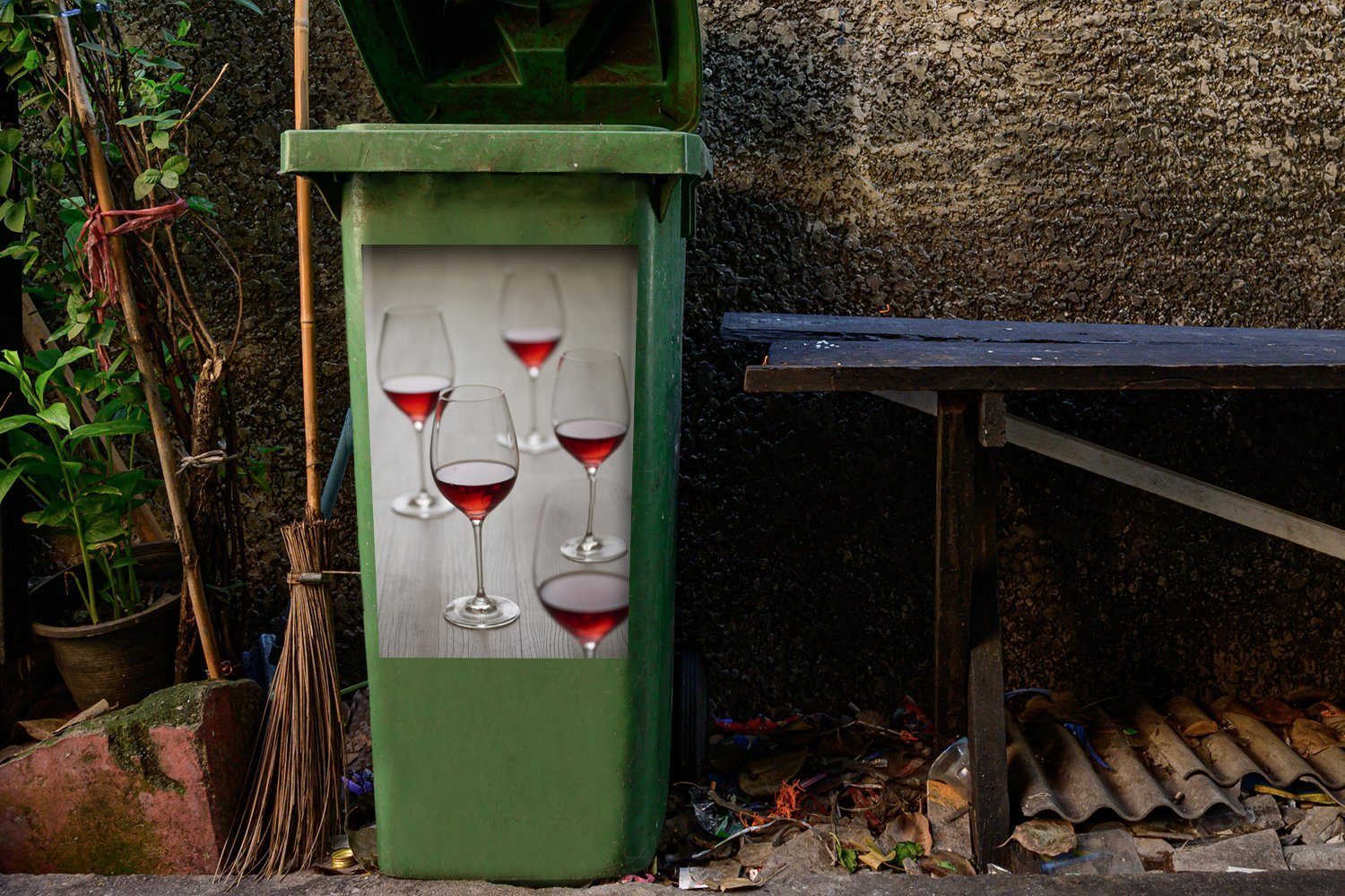 (1 Container, Sticker, gute St), MuchoWow Gläser Mülltonne, Rotwein Fünf Abfalbehälter Mülleimer-aufkleber, Wandsticker