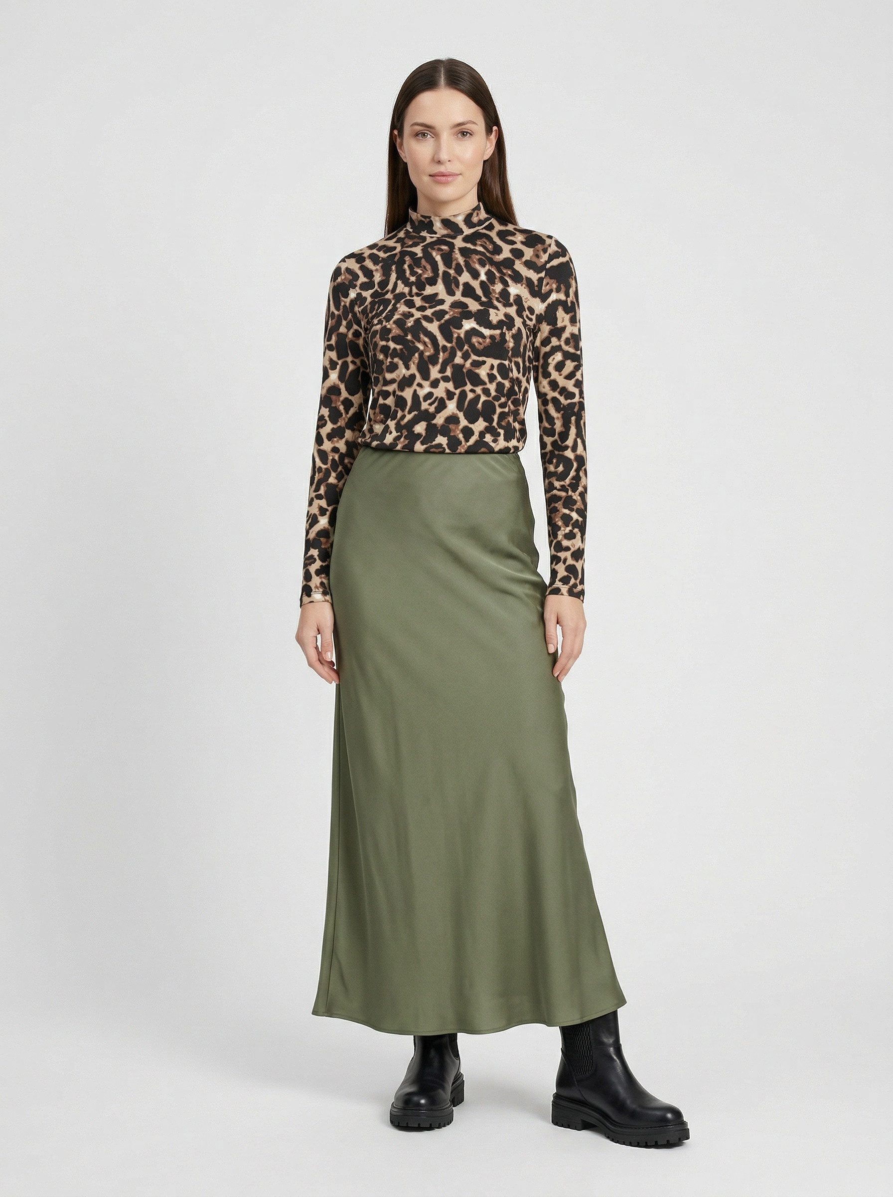 Zum Outfit 12
