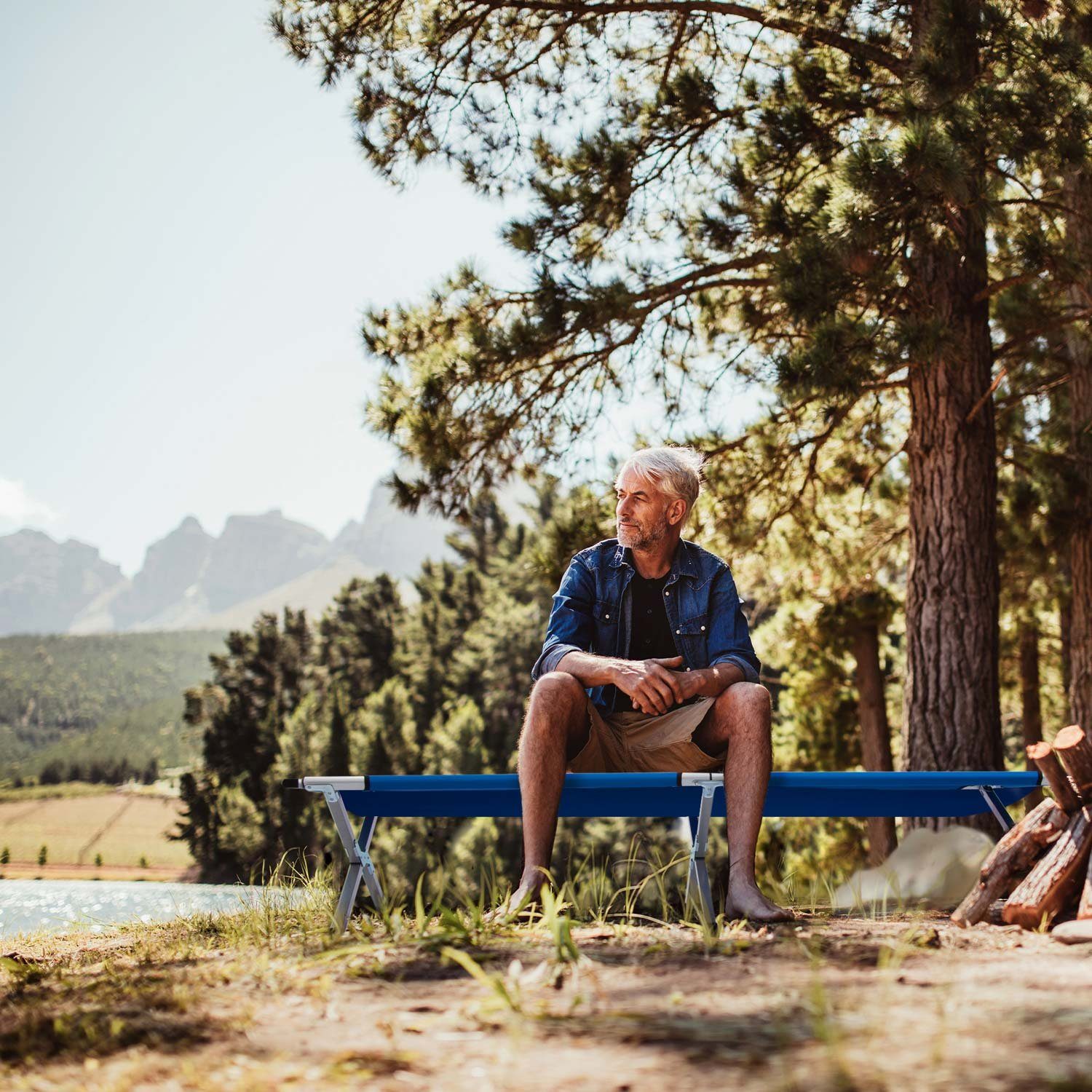 Goods+Gadgets Faltbares aus Grün Aluminium Feldbett (Campingbett, Army-Bett Gästebett Klappbett)