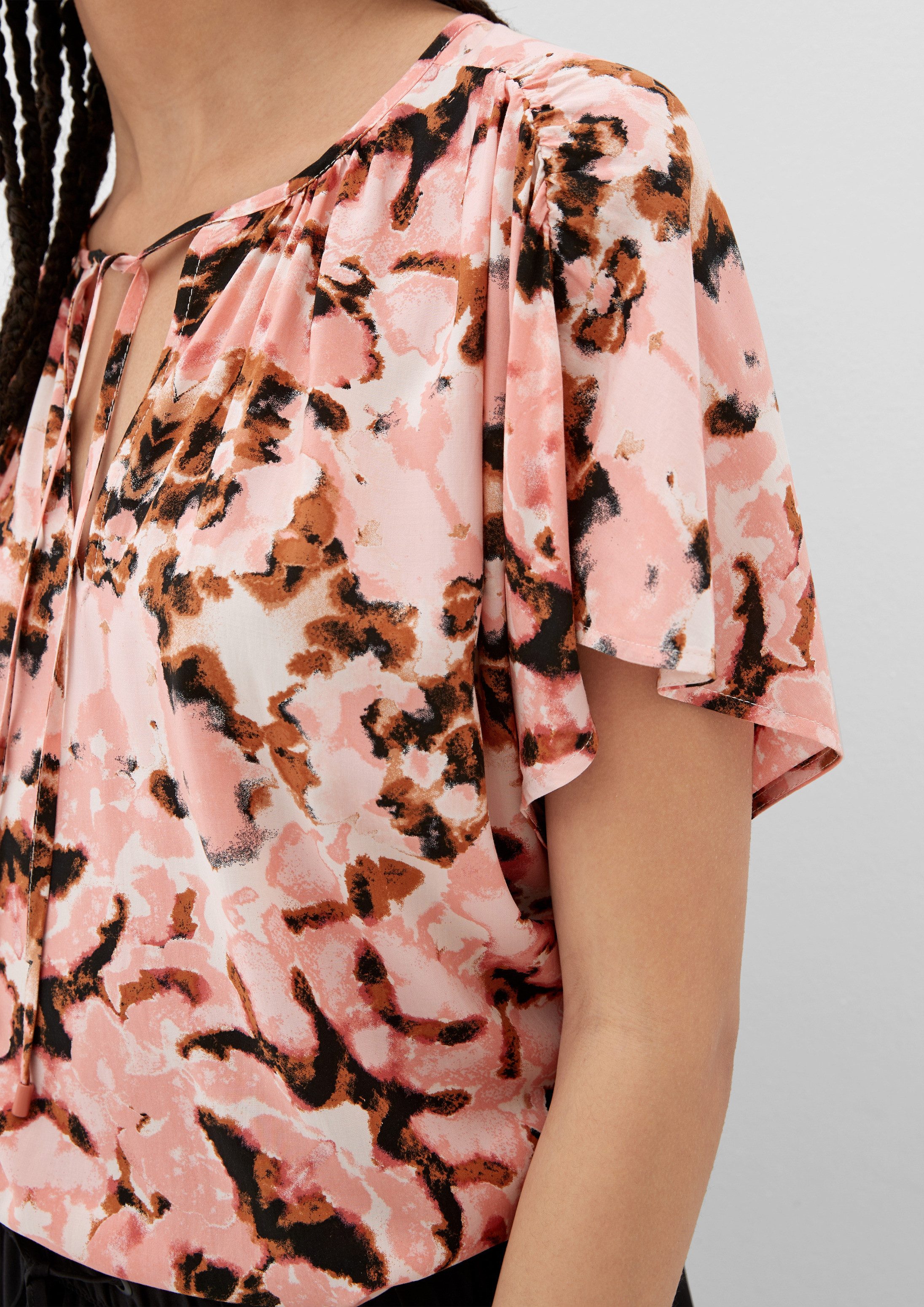 QS Kurzarmbluse Bluse Viskosebluse mit Raffung