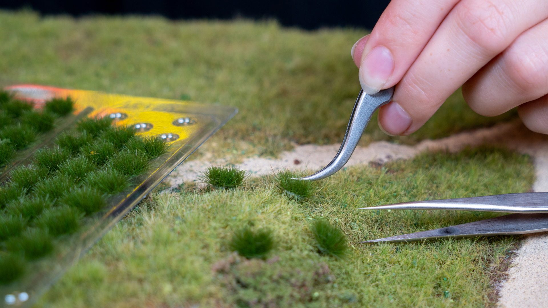 NOCH Dekofigur NOCH Präzisions-Pinzette, gerade, für Modellbau un