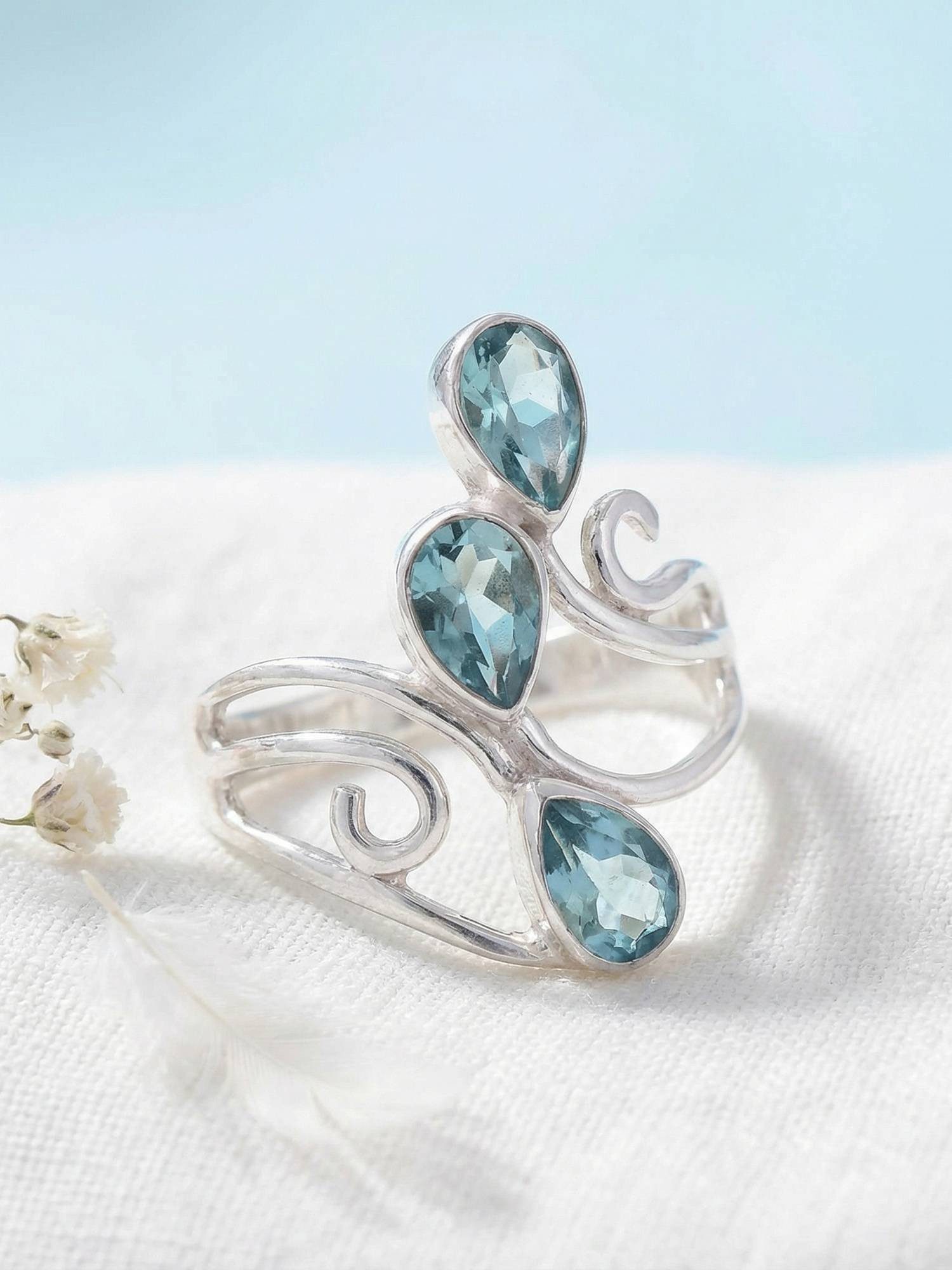 mantraroma Silberring SIDISTI aus 925 Silber mit blau Topas (Ring mit Schmu günstig online kaufen