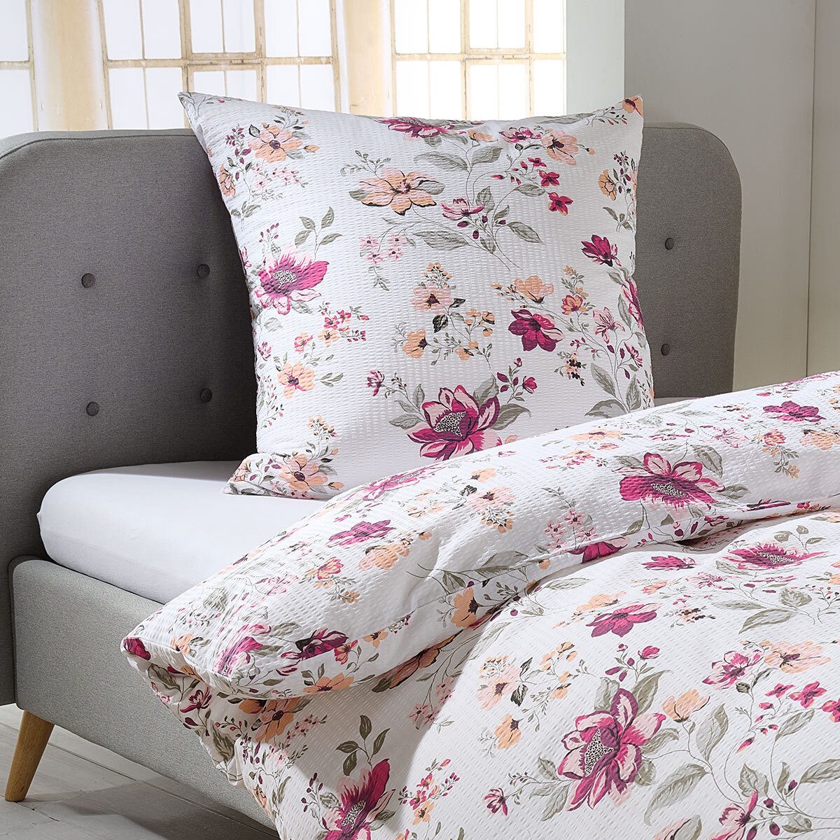 TRAUMSCHLAF Bettwäsche Fleur, Seersucker, 2 teilig, ideale Sommerbettwäsche in herrlicher Seersucker Qualität