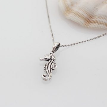 ELLAWIL Silberkette Halskette mit Seepferdchen Anhänger Glücksbringer Damen Mädchen (Kettenlänge 45 cm, Sterling Silber 925), inklusive Geschenkschachtel