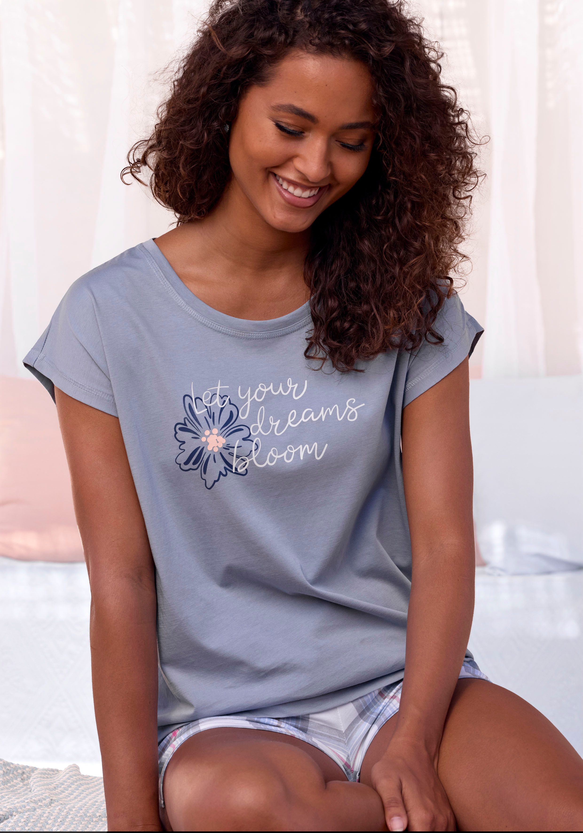 Vivance Dreams Pyjamaoberteil 1-teilig, mit schönem Frontprint günstig online kaufen