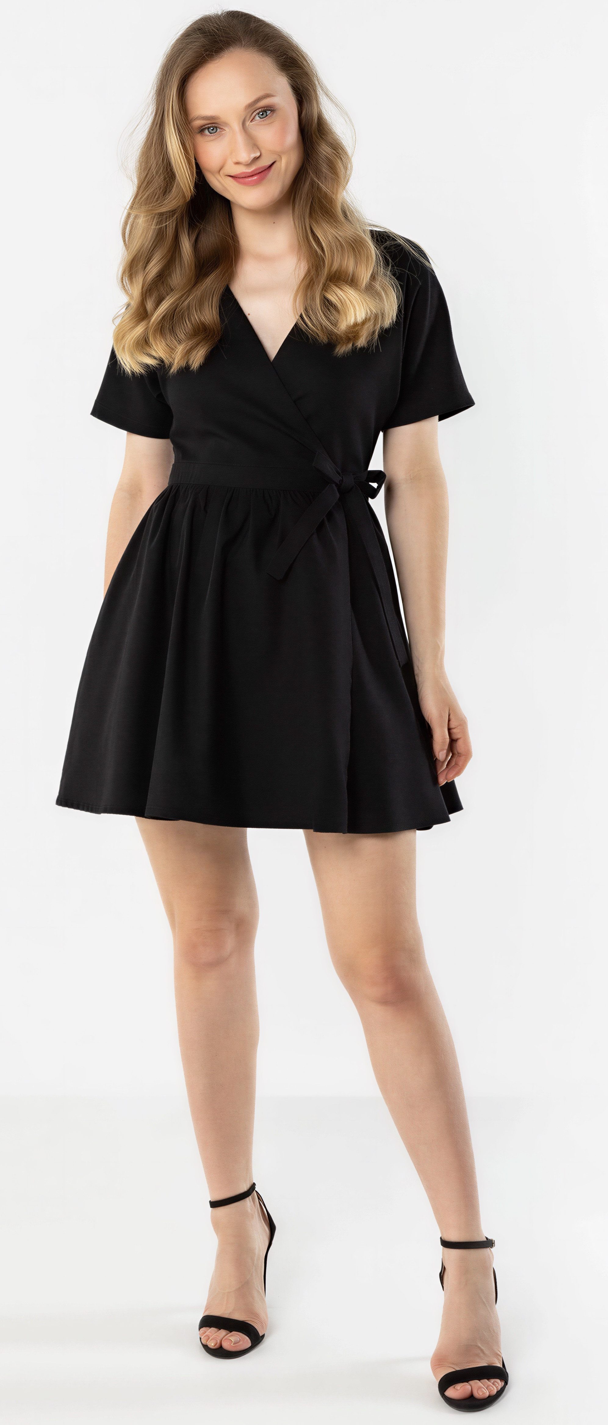 Awama Wickelkleid mit V-Ausschnitt und Bindeband