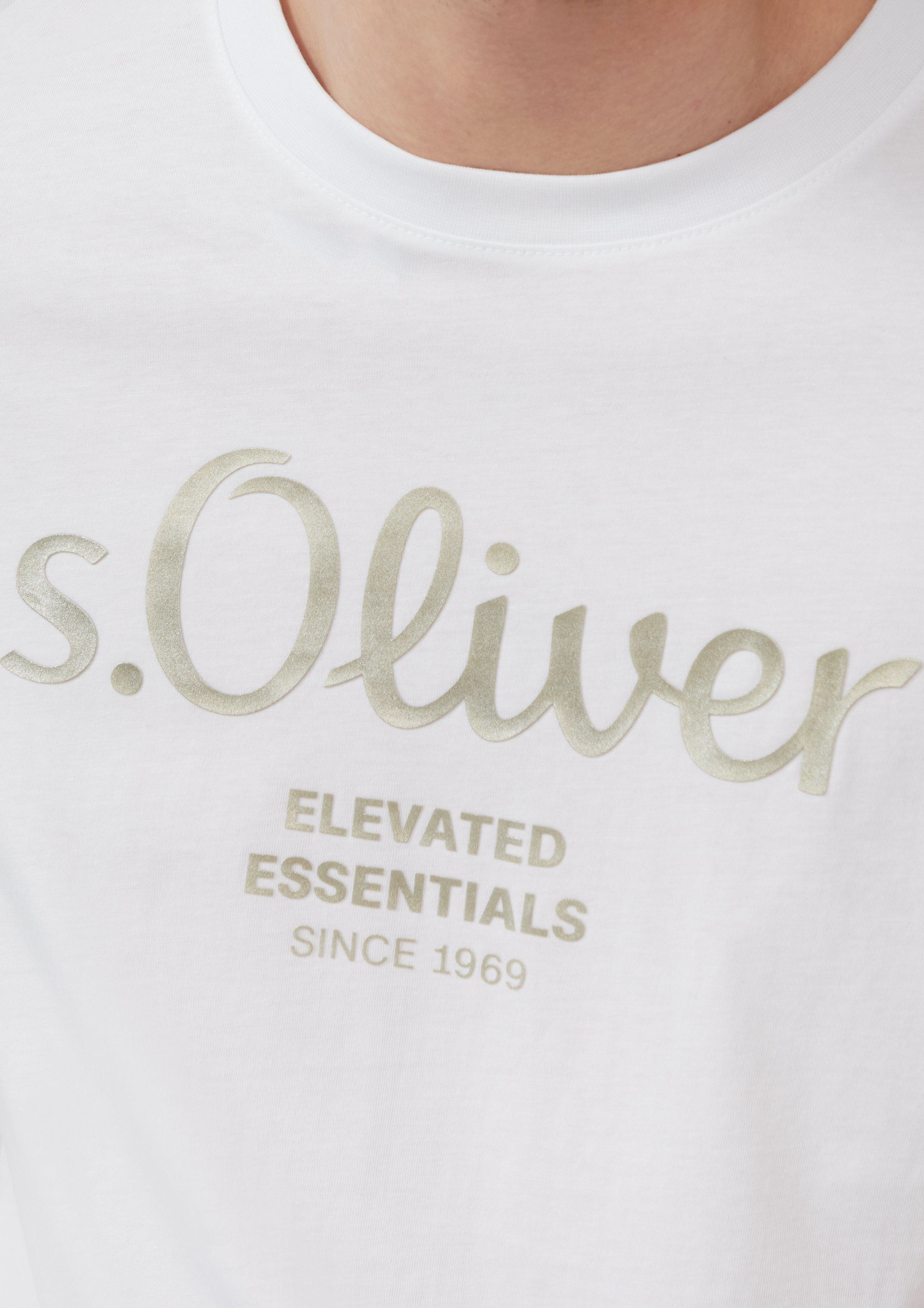 s.Oliver Kurzarmshirt T-Shirt mit Logo-Print Artwork günstig online kaufen