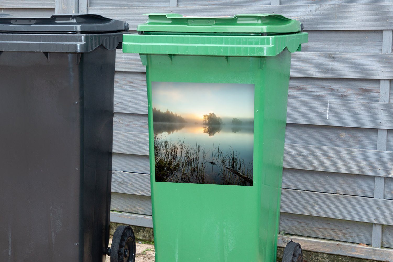 MuchoWow Wandsticker Sonnenaufgang St), Mülltonne, Sticker, Container, am (1 See Mülleimer-aufkleber, Abfalbehälter