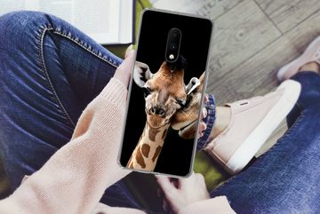MuchoWow Handyhülle Giraffe - Tiere - Schwarz - Porträt - Tiere, Phone Case, Handyhülle OnePlus 7, Silikon, Schutzhülle
