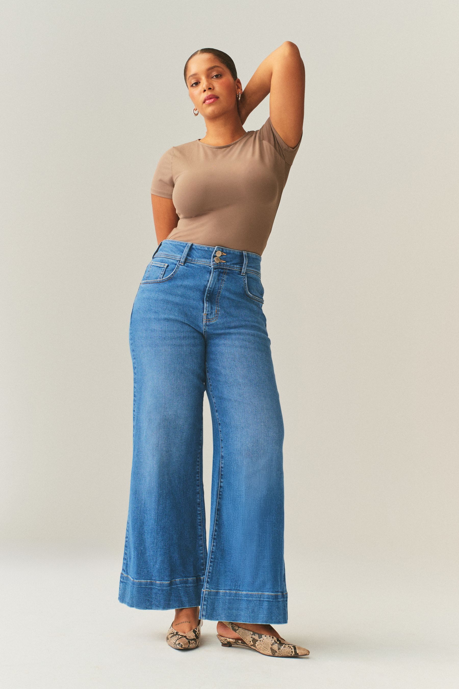 Next Stretch-Jeans Sanduhr Hochbund-Jeans mit weitem Bein und Stretch (1-tlg)