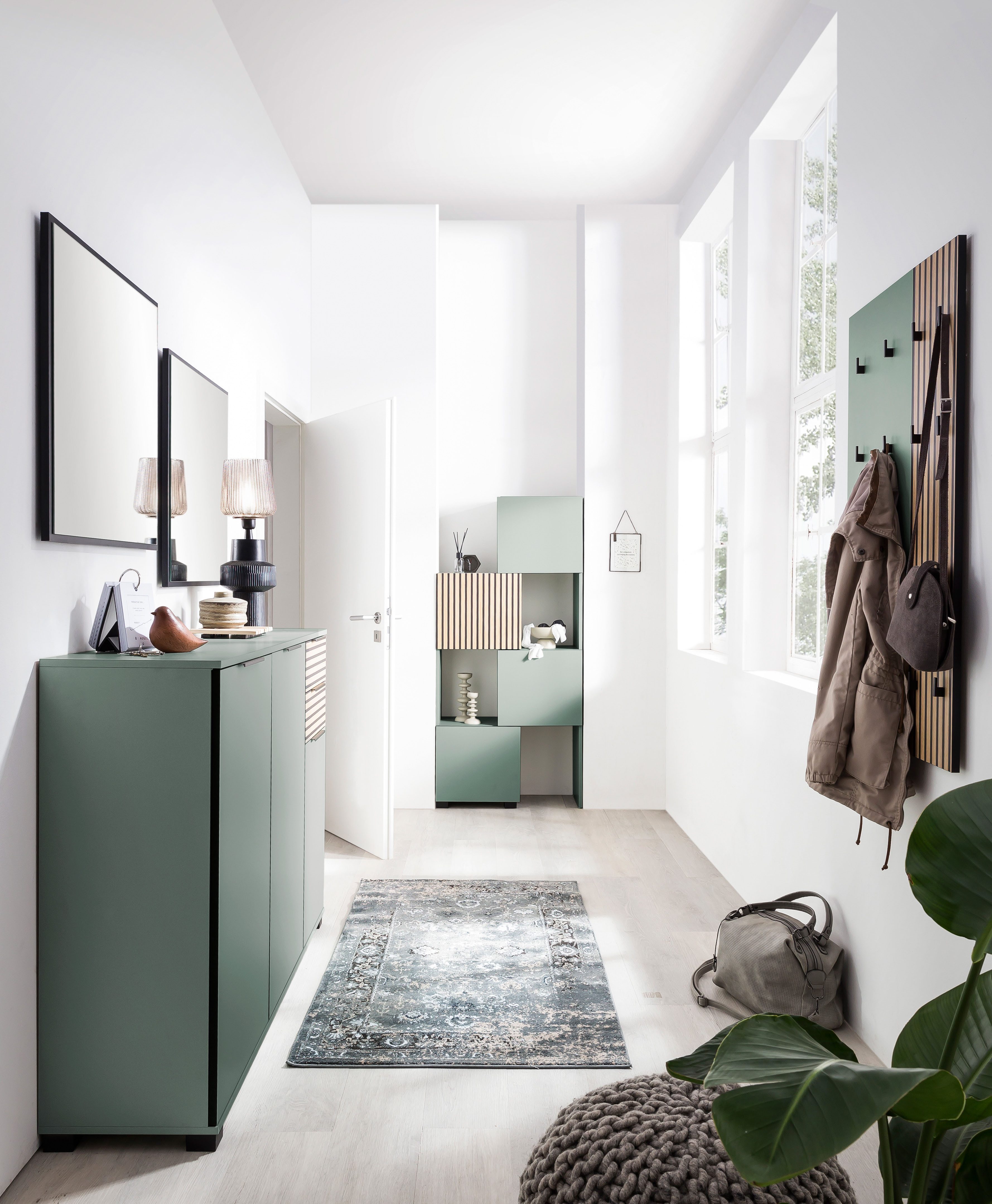 welltime Schieberegal Alexa, Breite variabel von 40 bis 70 cm, Türfront mit günstig online kaufen