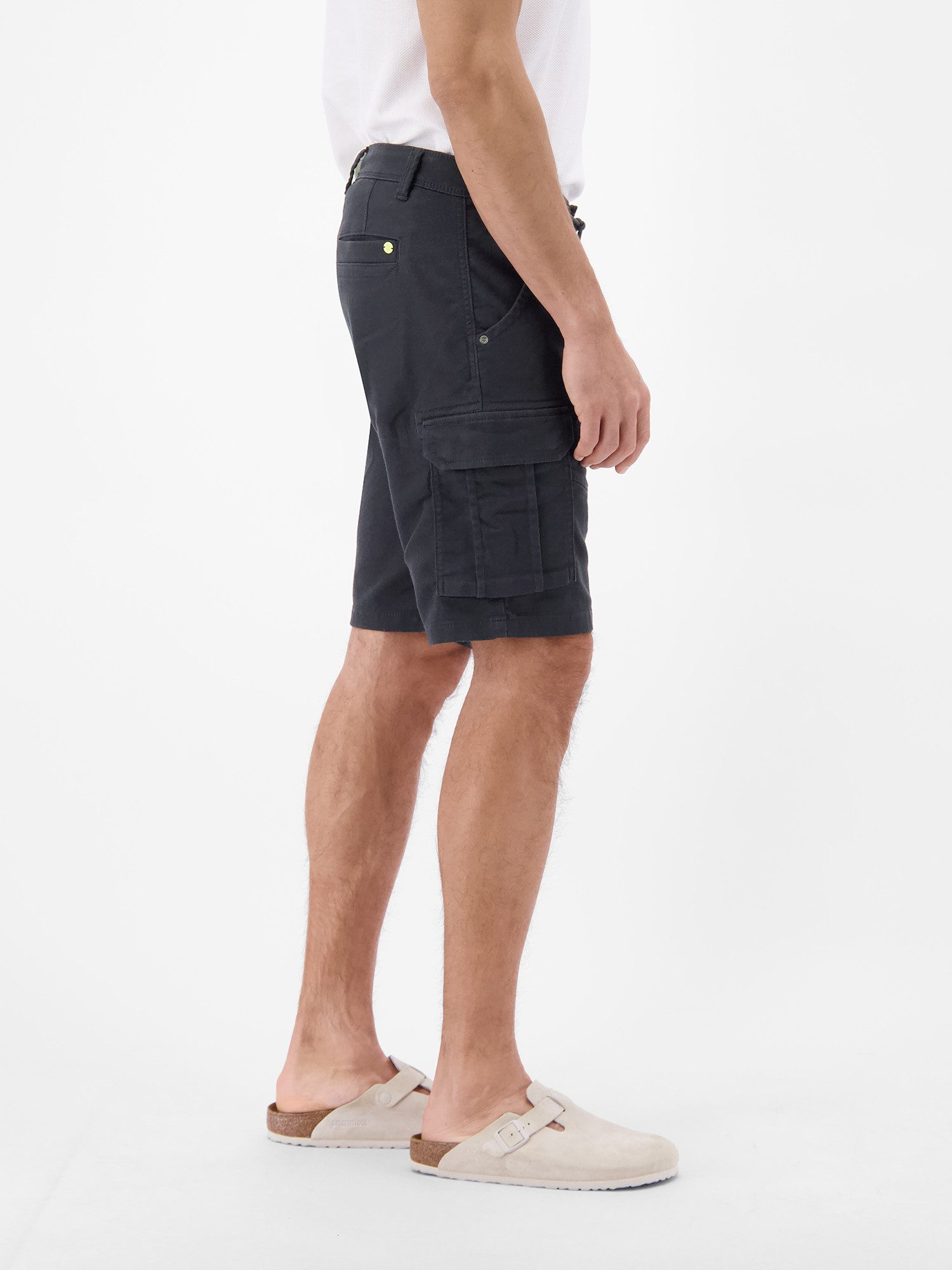 LERROS Cargohose Maskuline Cargo-Bermuda mit Tunnelzug und Gürtelschlaufen