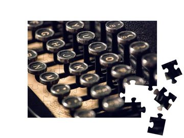 puzzleYOU Puzzle Tastatur einer Vintage-Schreibmaschine, 48 Puzzleteile, puzzleYOU-Kollektionen Nostalgie