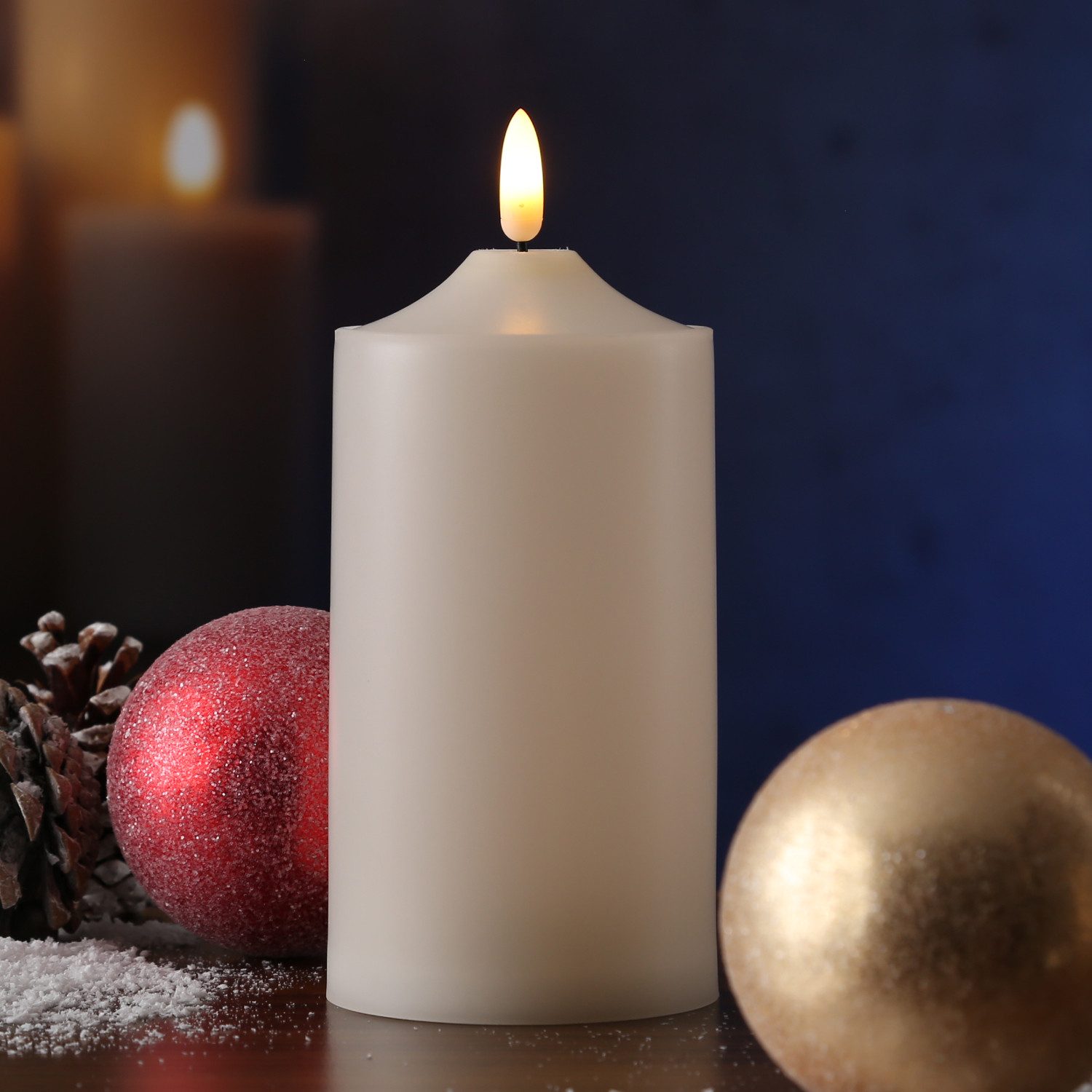 MARELIDA LED-Kerze für Außen flackernde Flamme H: 17cm D: 7,5cm outdoor Timer creme, LED Classic, warmweiß (2100K bis 3000K) – Bild 3 von 3