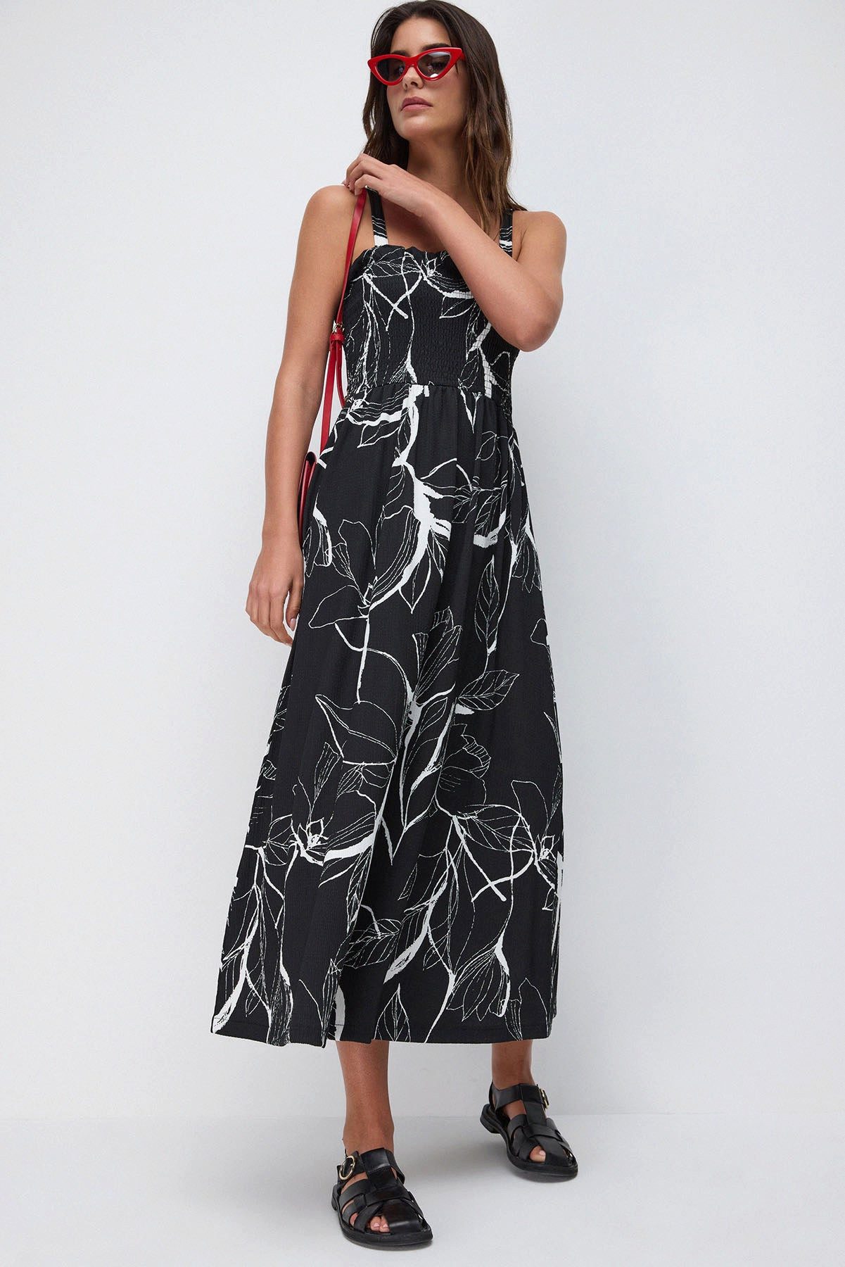 No Matter What Minikleid Langes Trägerkleid aus gemustertem Stoff günstig online kaufen