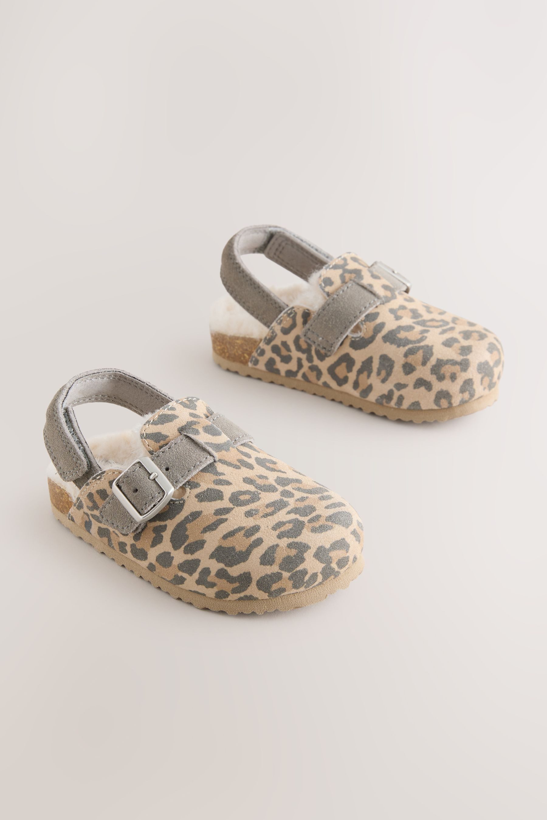 Next Clogs aus Leder mit Kunstfellfutter Clog (1-tlg)