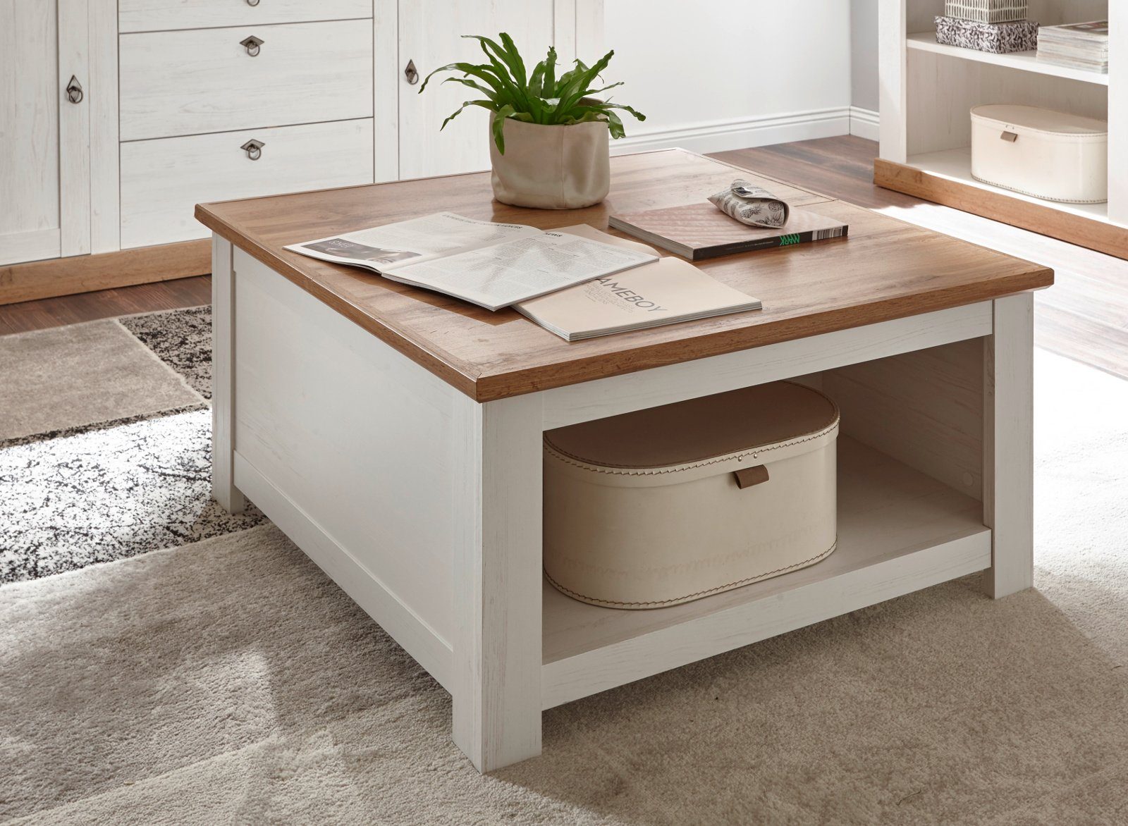 Furn.Design Couchtisch Hemsby (in Pinie weiß mit Wotan Eiche, quadratisch, 95 x 95 cm), mit Truhenfach, Landhausstil – Bild 2 von 5