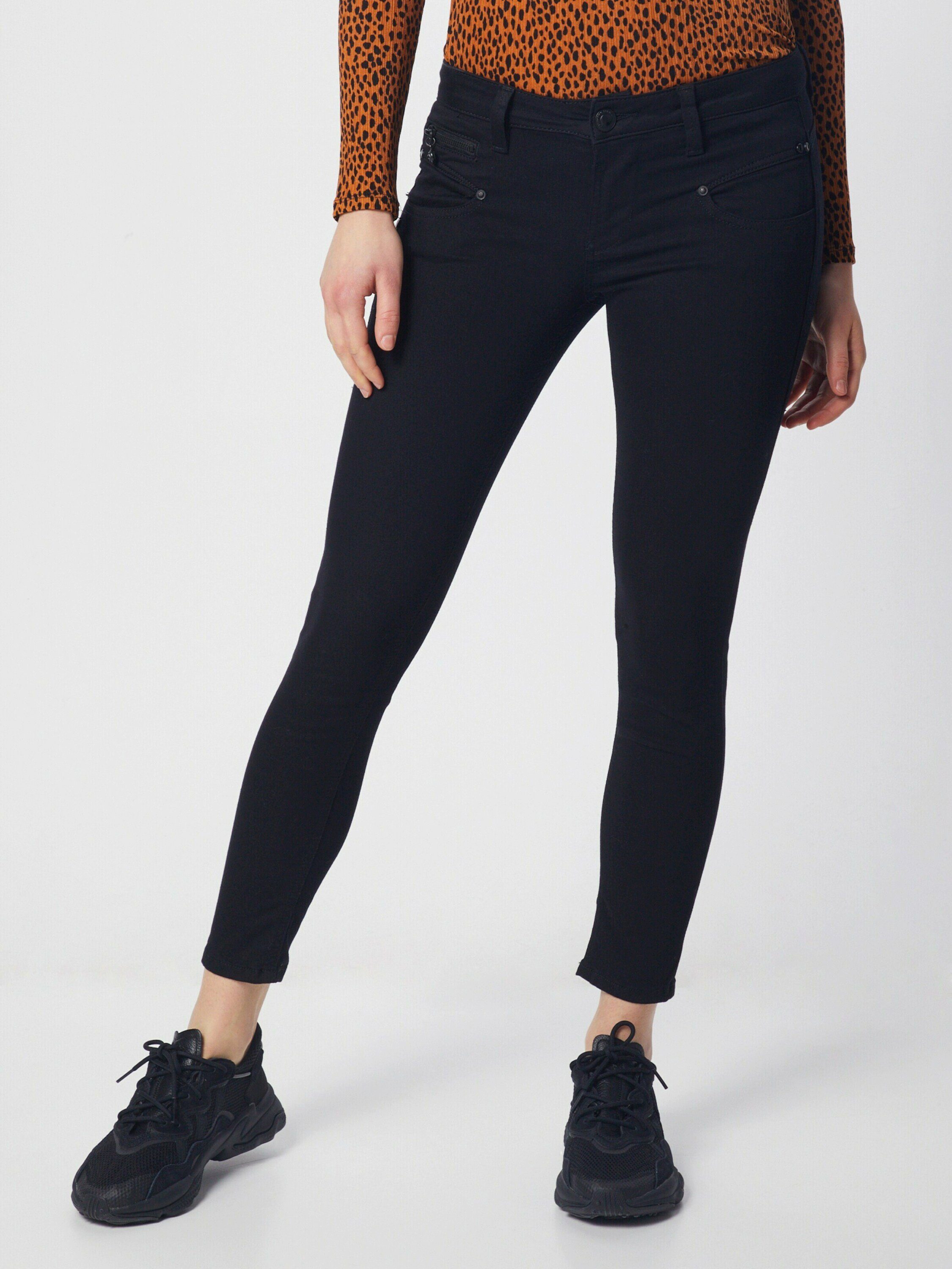 T. Details 7/8-Jeans Alexa Freeman Weiteres Porter 12 Ziersteine, (1-tlg) Detail, Plain/ohne black