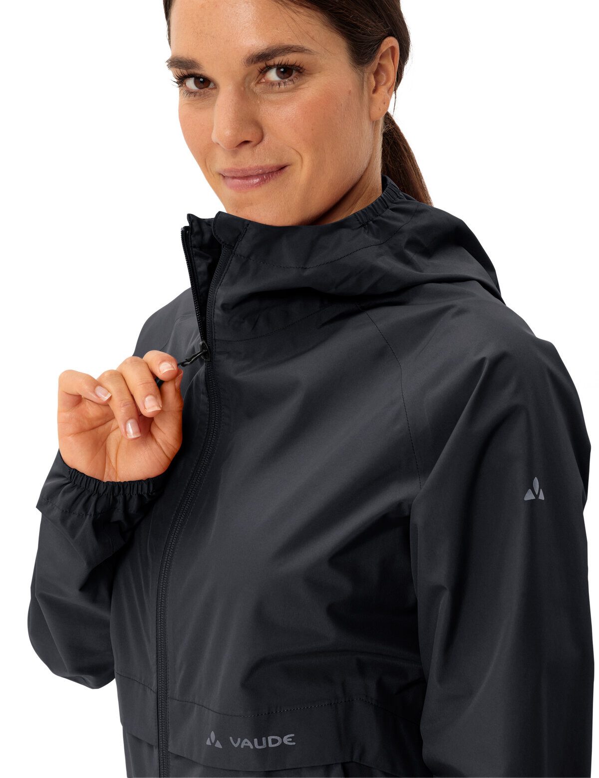 VAUDE Regenjacke WOMEN'S LOAMER RAIN JACKET wind- und wasserdichte Ausführung, kompakt verstaubar, normale Länge