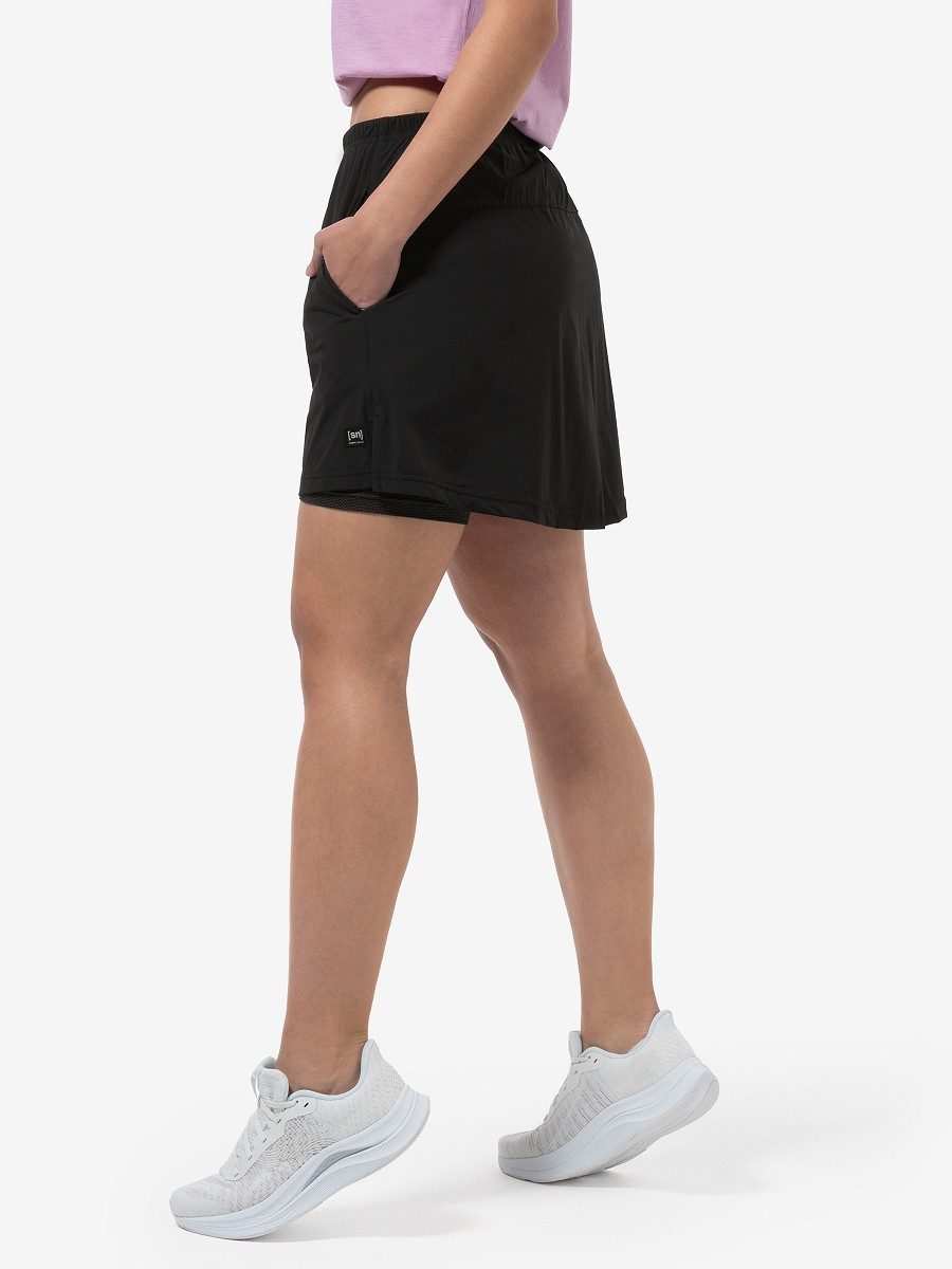 SUPER.NATURAL Sweatrock kurz, atmungsaktiv, Merino Sport HIKING SKIRT outdoor
