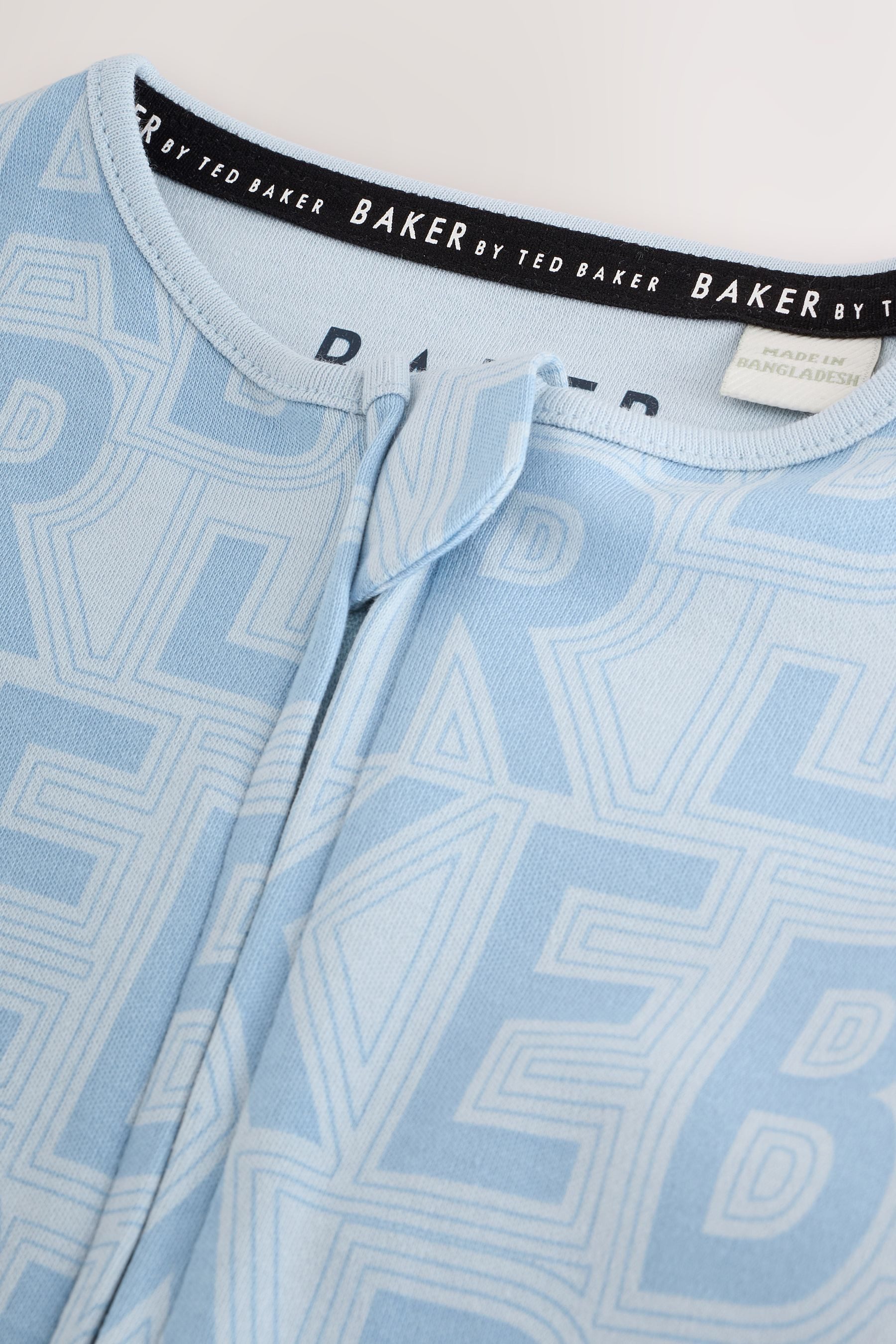 Baker by Ted Baker Schlafoverall Baker by Ted Baker Schlafanzug, Mütze, Lätzchen (3-tlg)