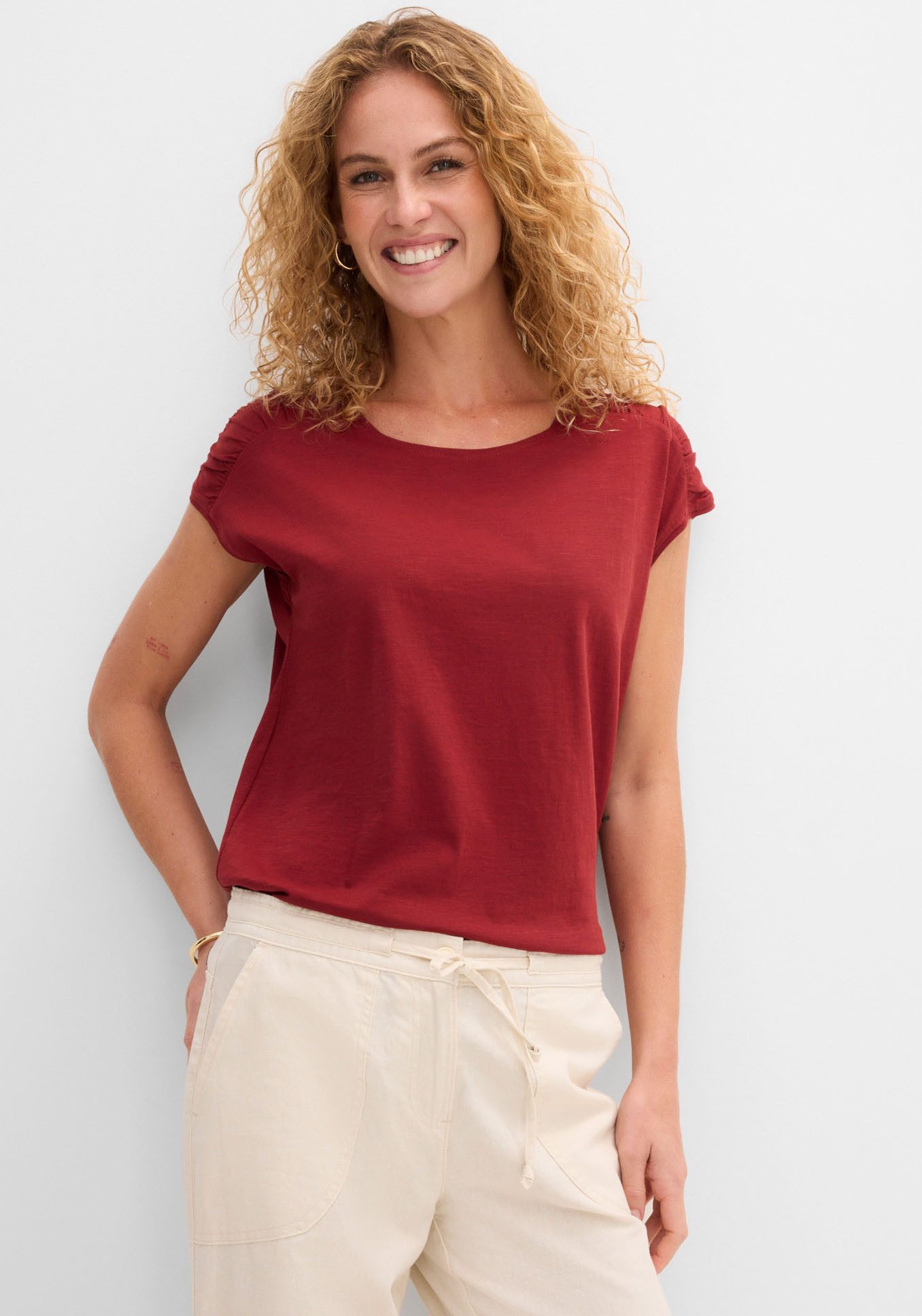 bonprix T-Shirt gerade Passform, überschnittene Schultern, mit Rundhalsausschnitt