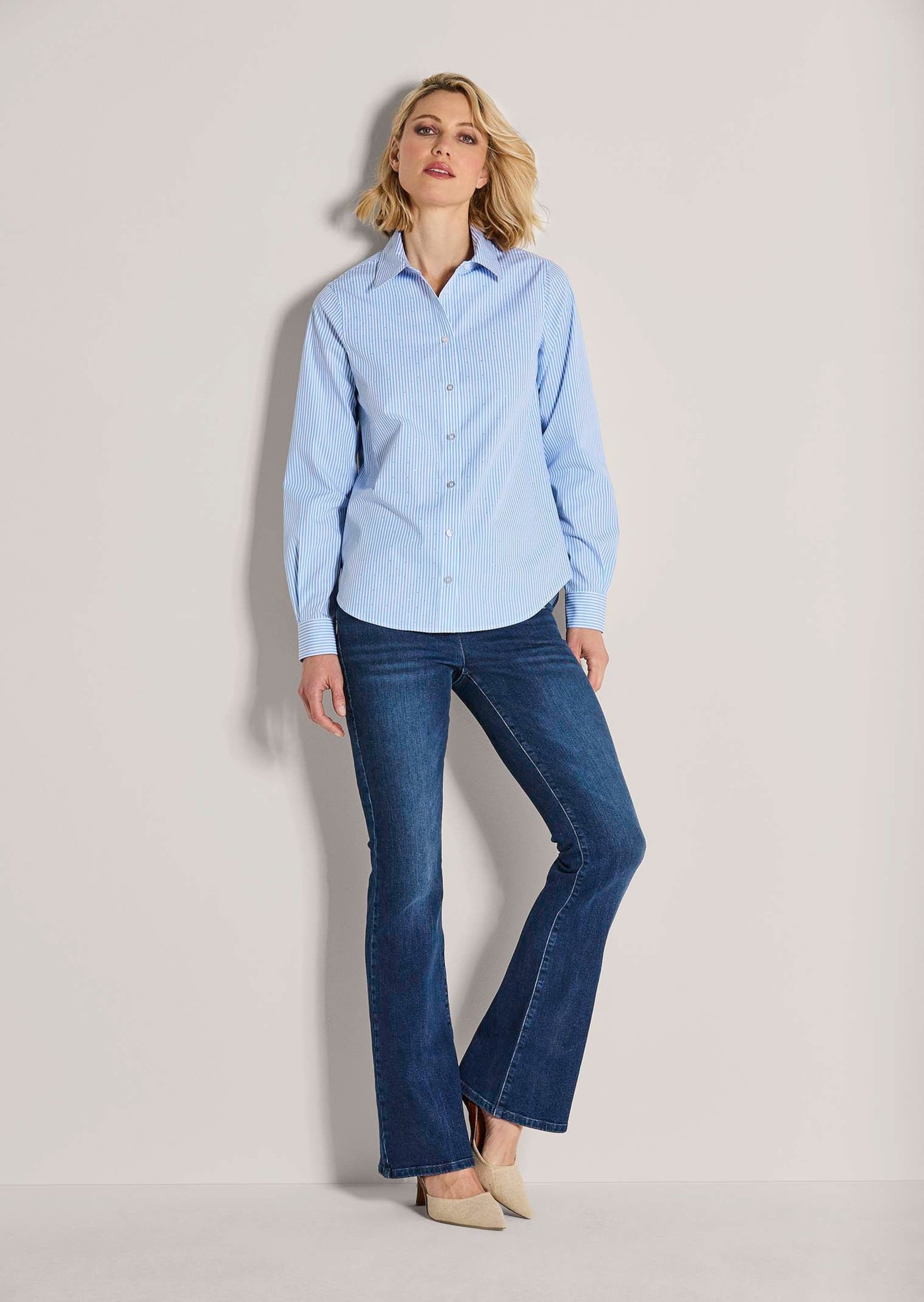 MADELEINE Langarmbluse Glamouröse Bluse mit Ziersteinen Streifen-Design, Hemdkragen, glitzernde Details, Langarm. Reduzierter Preis € 114,99. Unverbindliche Preisempfehlung € 154,99