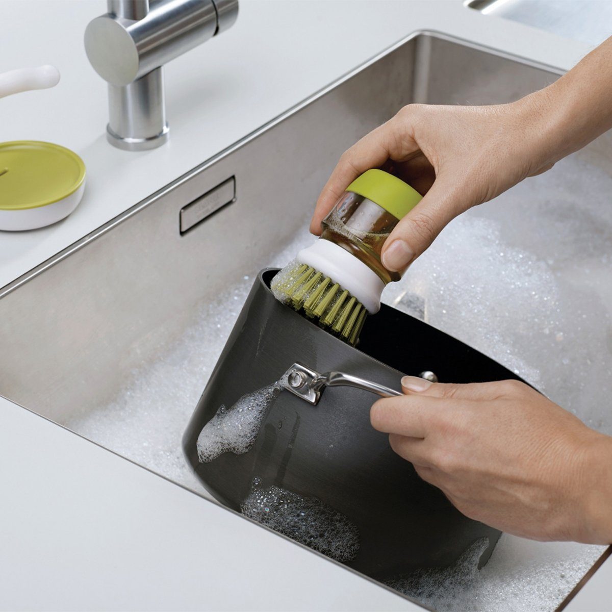 Joseph Joseph Spülmittelspender Spülbürste Palm Scrub grau