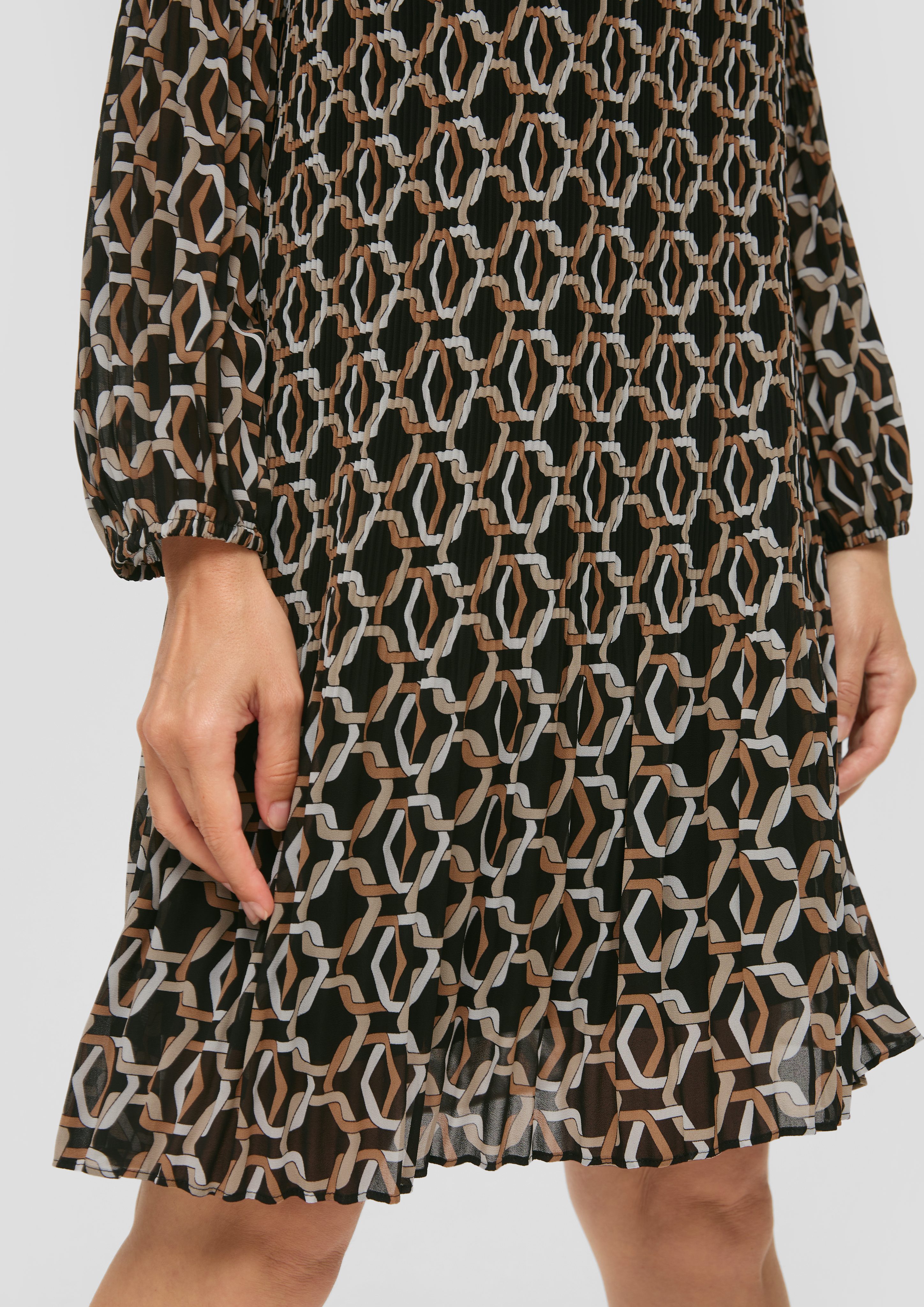 s.Oliver BLACK LABEL Maxikleid Plissiertes Chiffonkleid günstig online kaufen
