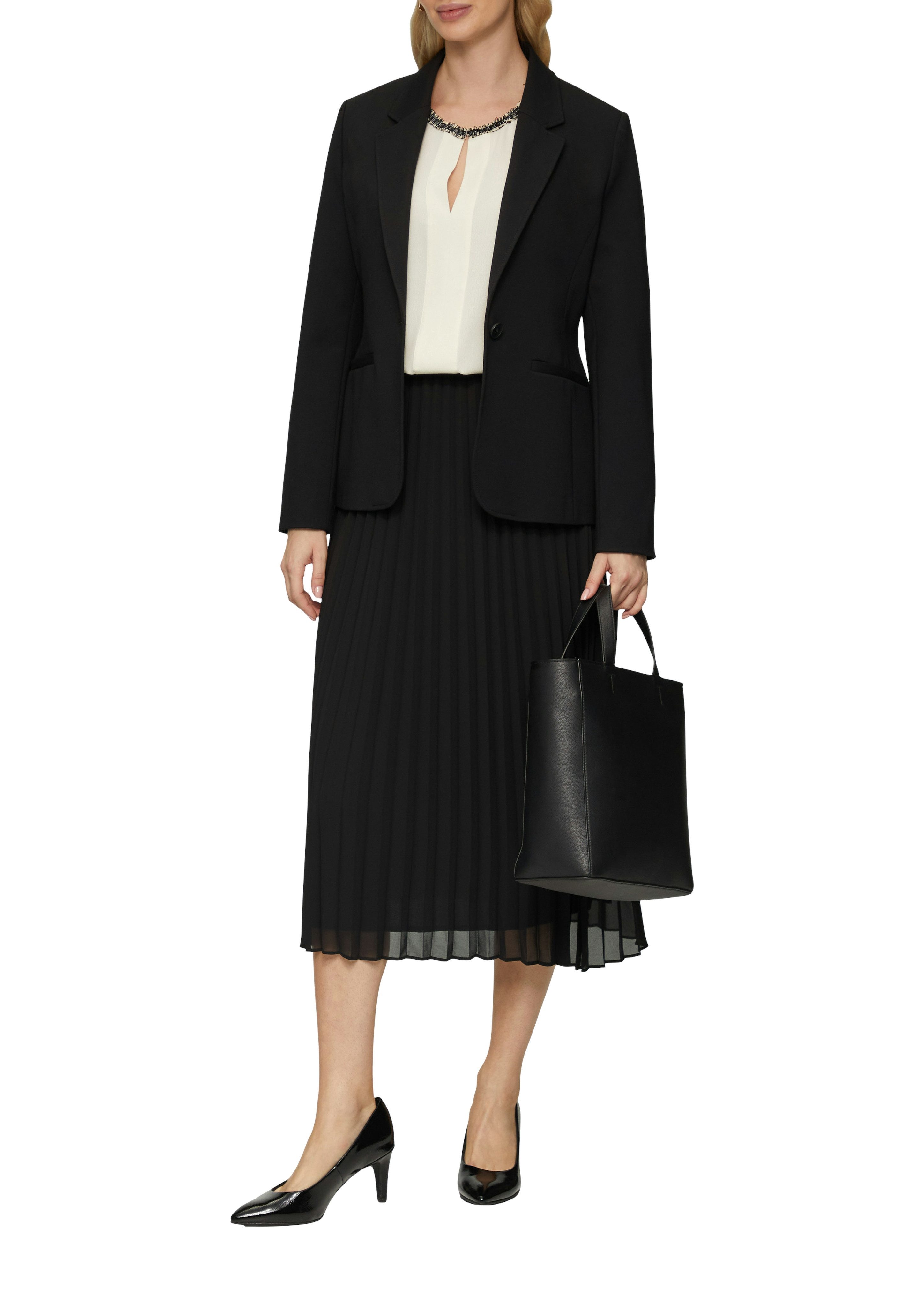 s.Oliver BLACK LABEL Langarmbluse mit dekorativer Applikation am Ausschnitt günstig online kaufen