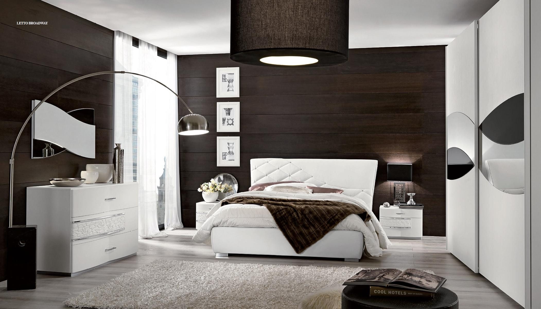 Xlmoebel Spiegel Holz-Design-Wandspiegel mit integrierter LED-Beleuchtung (1-St), Hergestellt in Europa