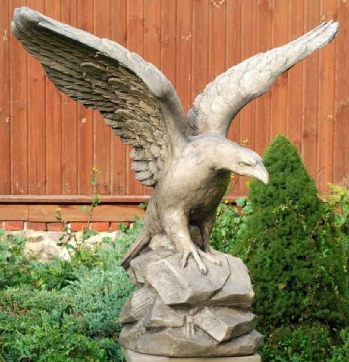 Casa Padrino Deko Weißkopfseeadler H. Adler Accessoires Gartendeko x - 56 - Skulptur Garten Terrassen x Skulptur 108 110 cm